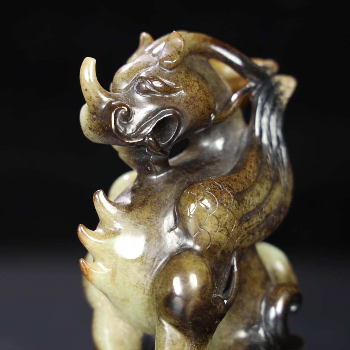 Chinese Natural Jade Carved Dragon Ornaments