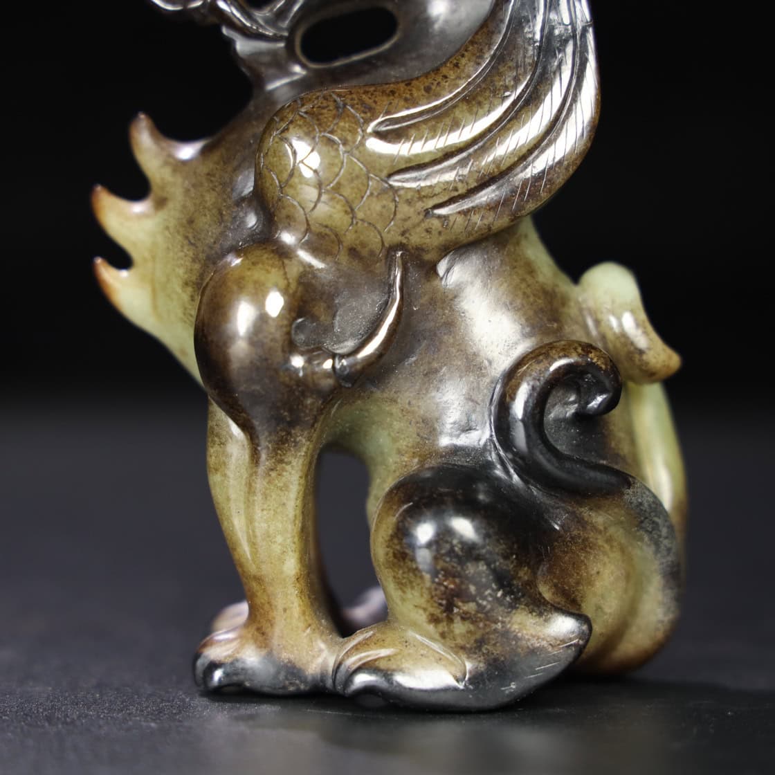Chinese Natural Jade Carved Dragon Ornaments
