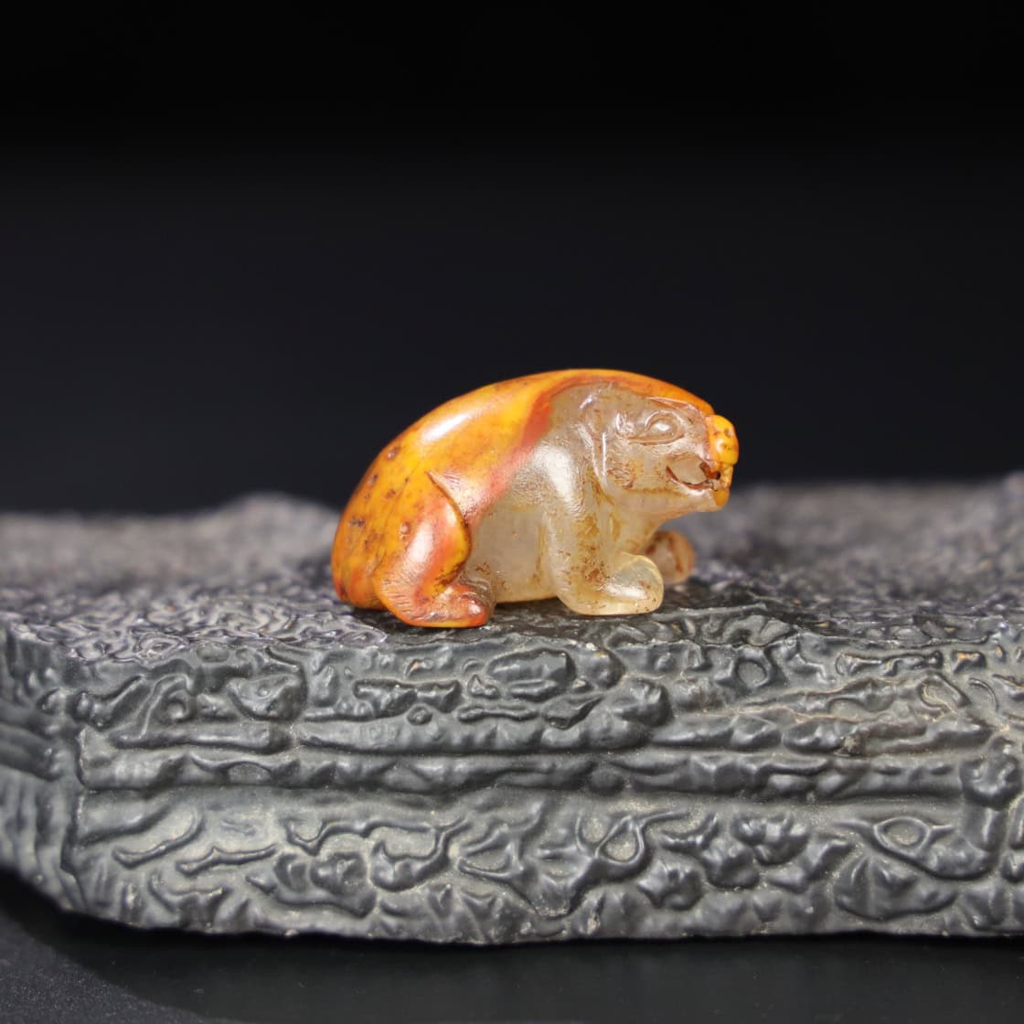 Chinese Natural Jade Carved Red Bear Handle