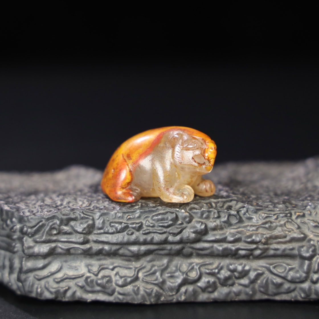 Chinese Natural Jade Carved Red Bear Handle