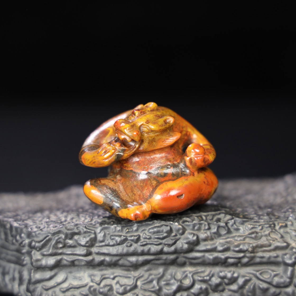 Chinese Natural Jade Carved Red Bear Handle