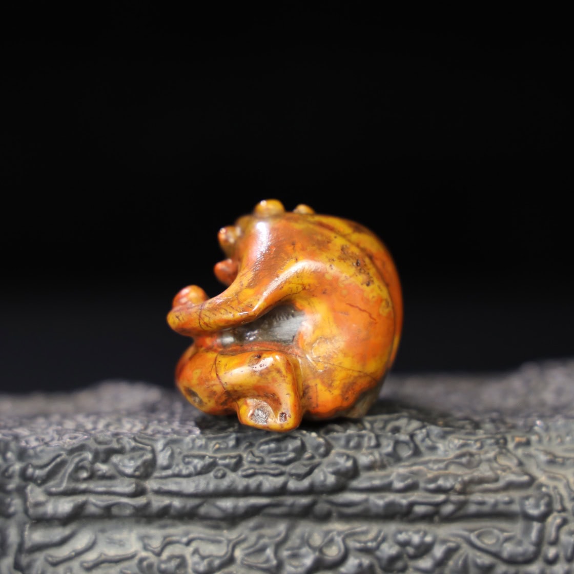 Chinese Natural Jade Carved Red Bear Handle