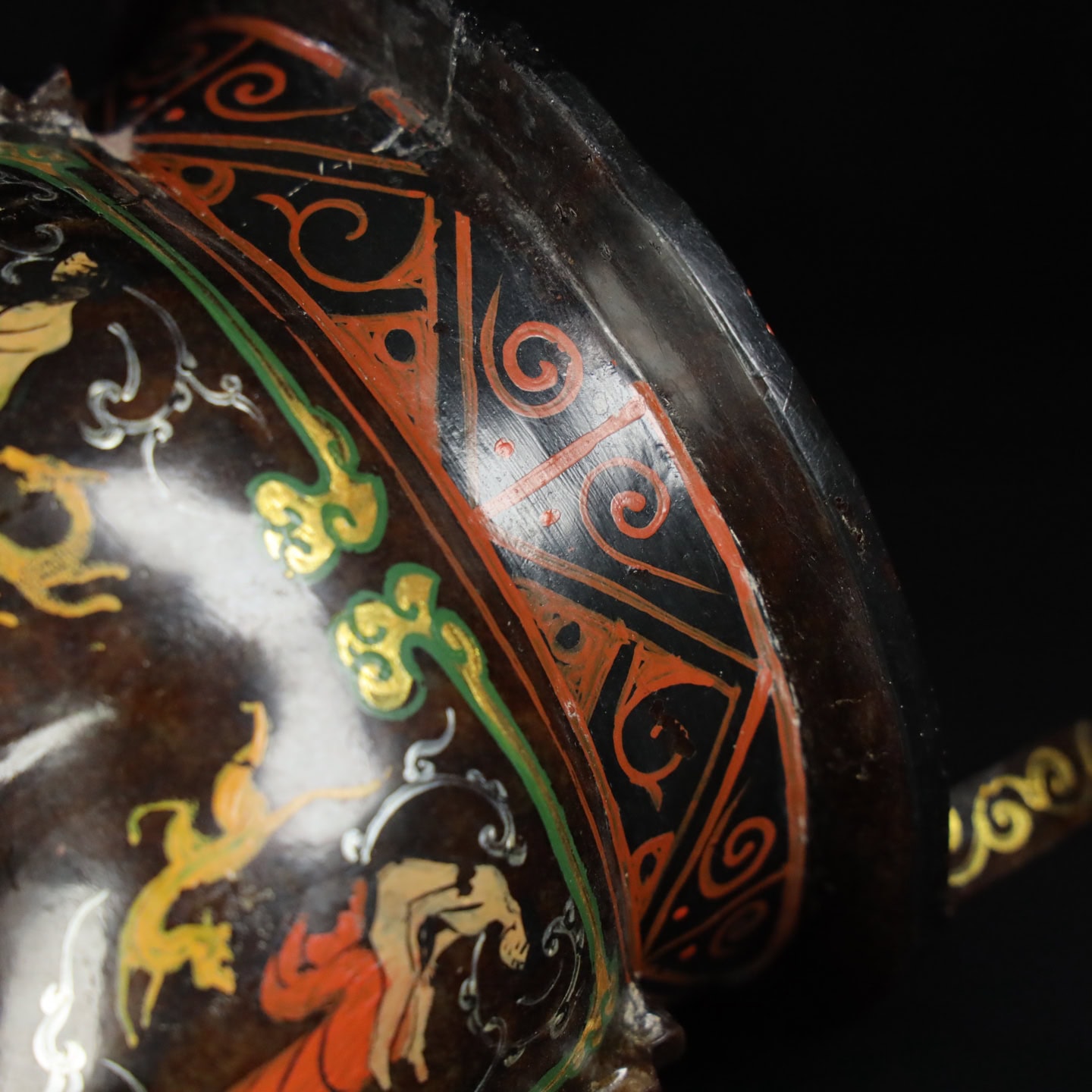 Chinese Natural Jade Carved gold-painted tripod