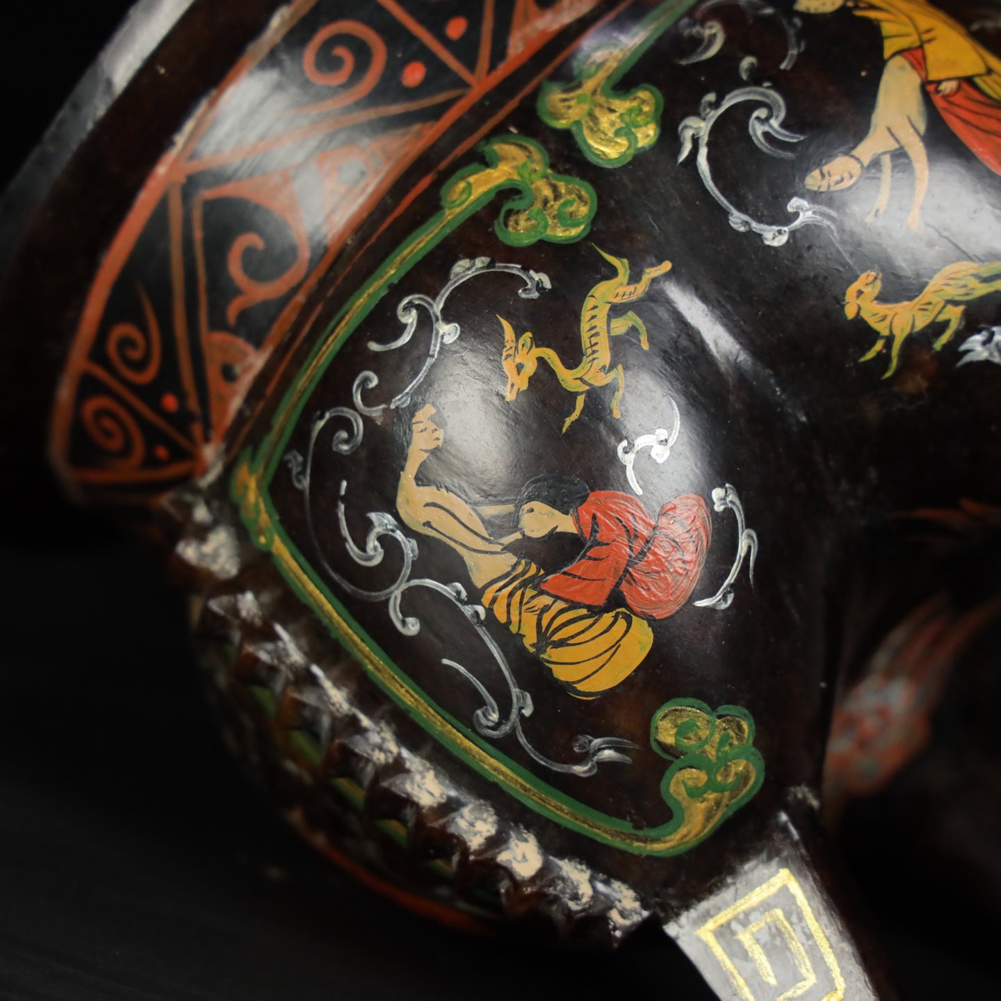 Chinese Natural Jade Carved gold-painted tripod