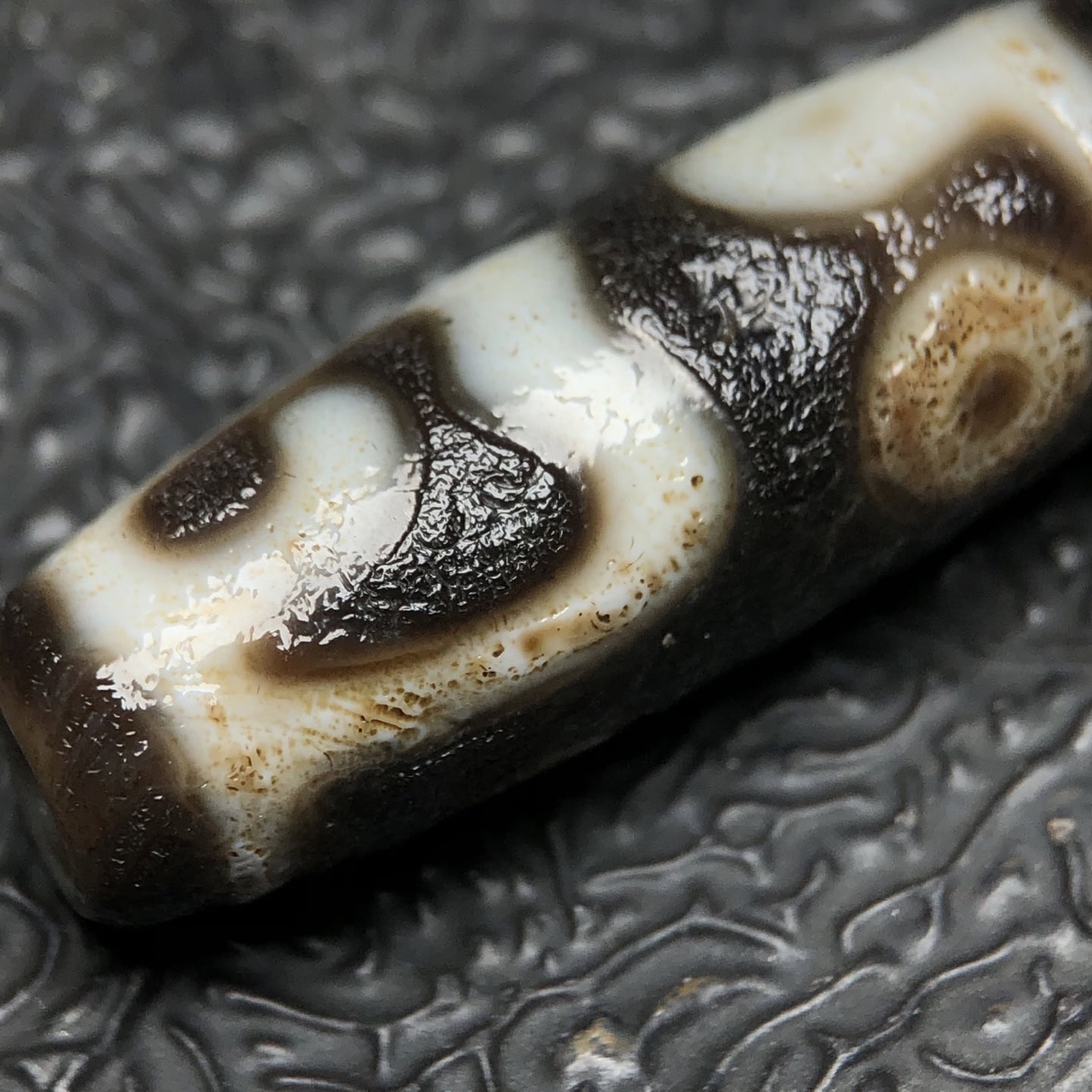 Chinese Natural Agate DZI Beads