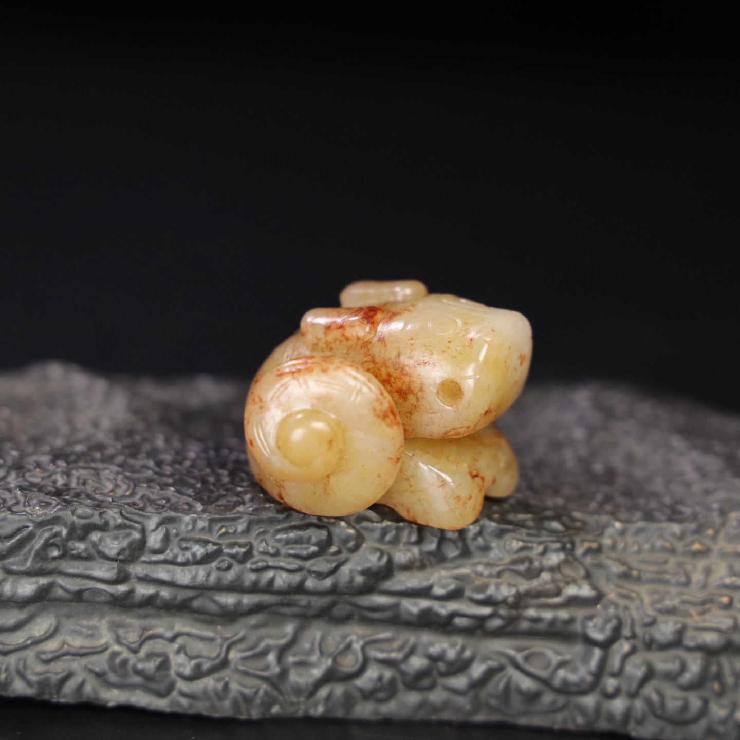 Chinese Natural Jade Carved Curly-tailed Dragon