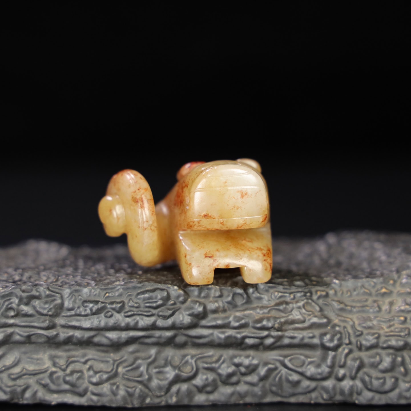 Chinese Natural Jade Carved Curly-tailed Dragon