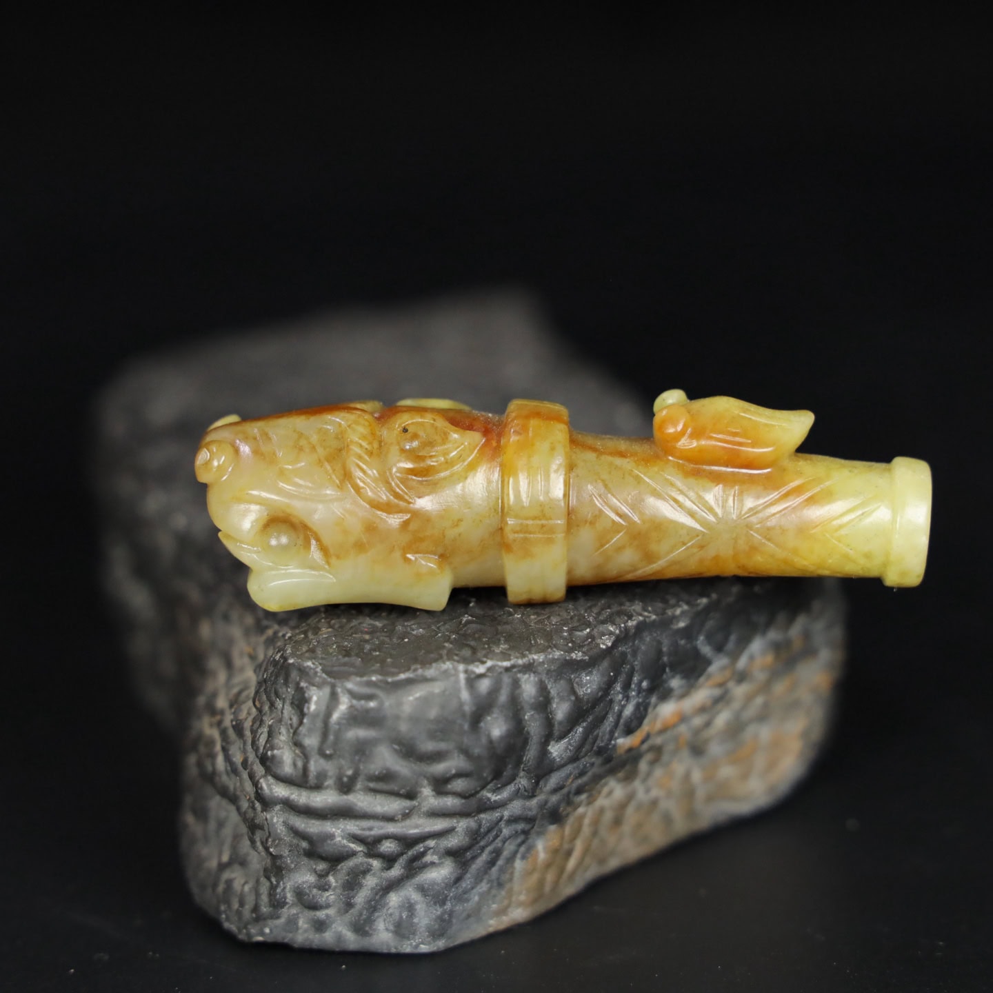 Chinese Natural Jade Carved cigarette holder