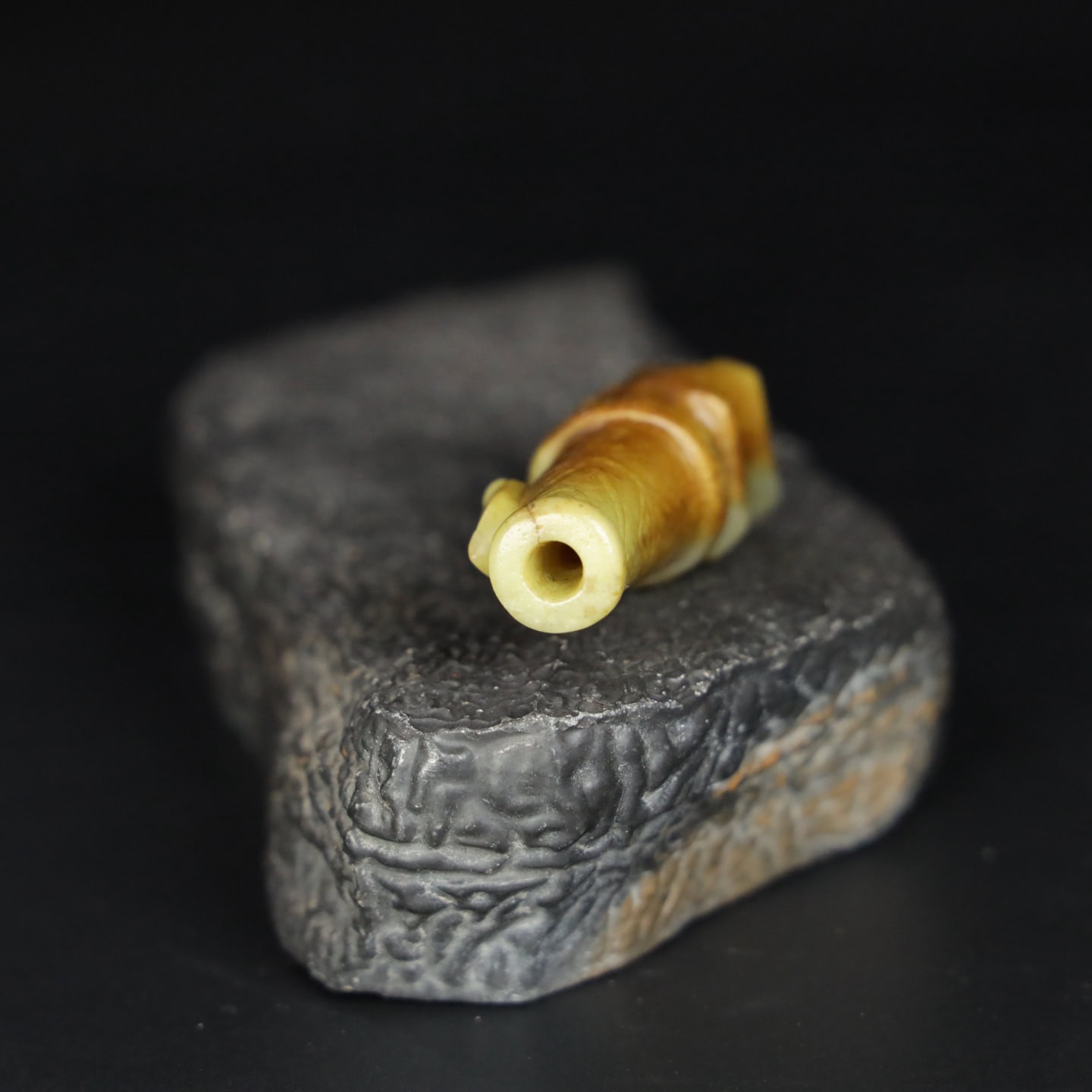 Chinese Natural Jade Carved cigarette holder