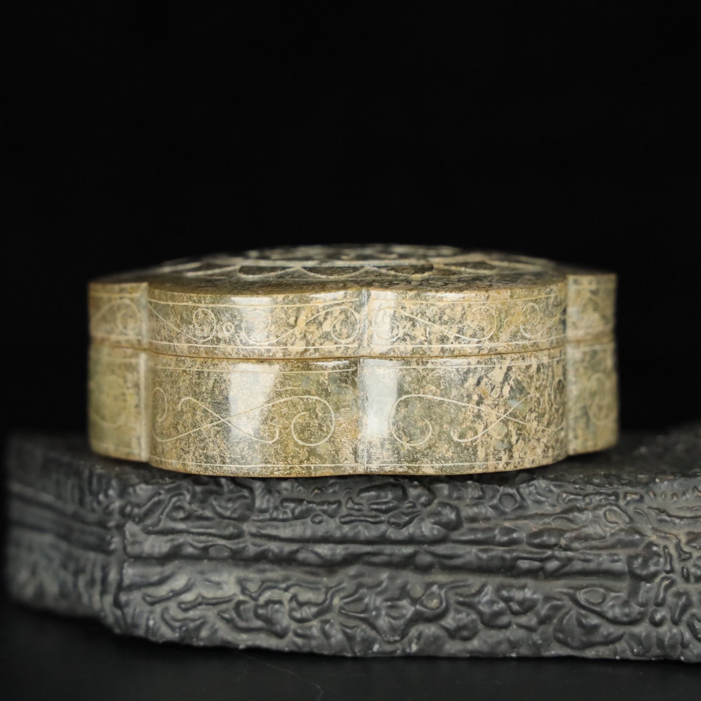 Chinese Natural Jade Carved Box
