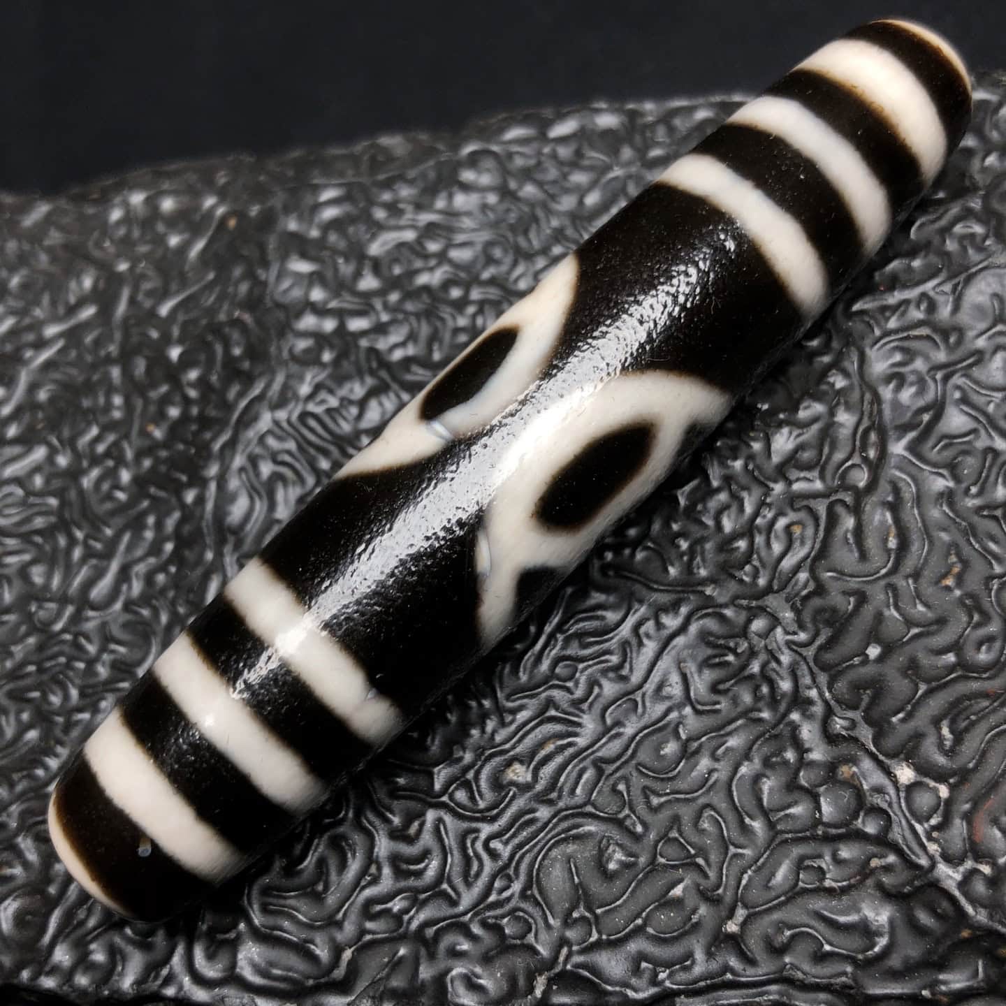 Chinese Natural Agate DZI Beads
