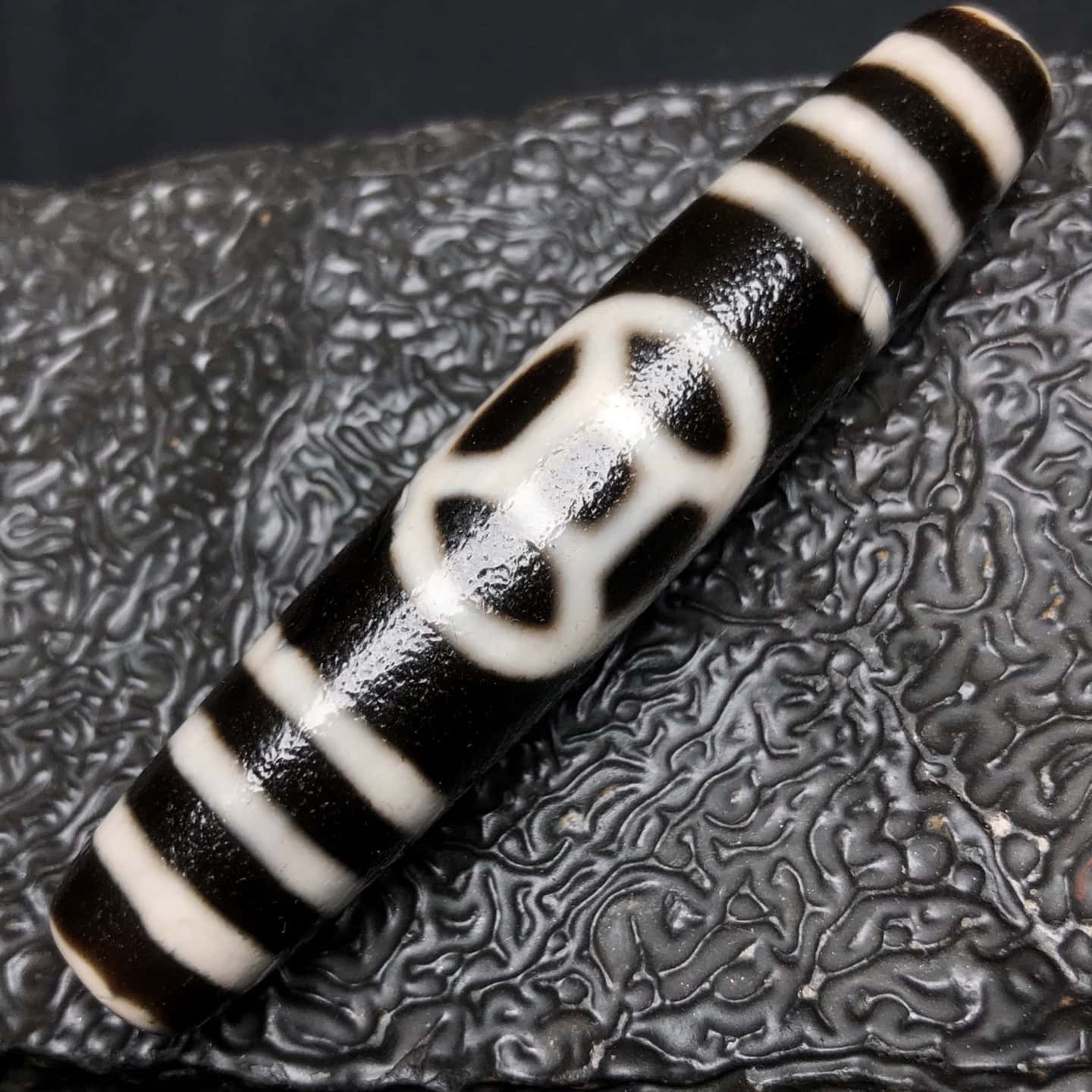 Chinese Natural Agate DZI Beads