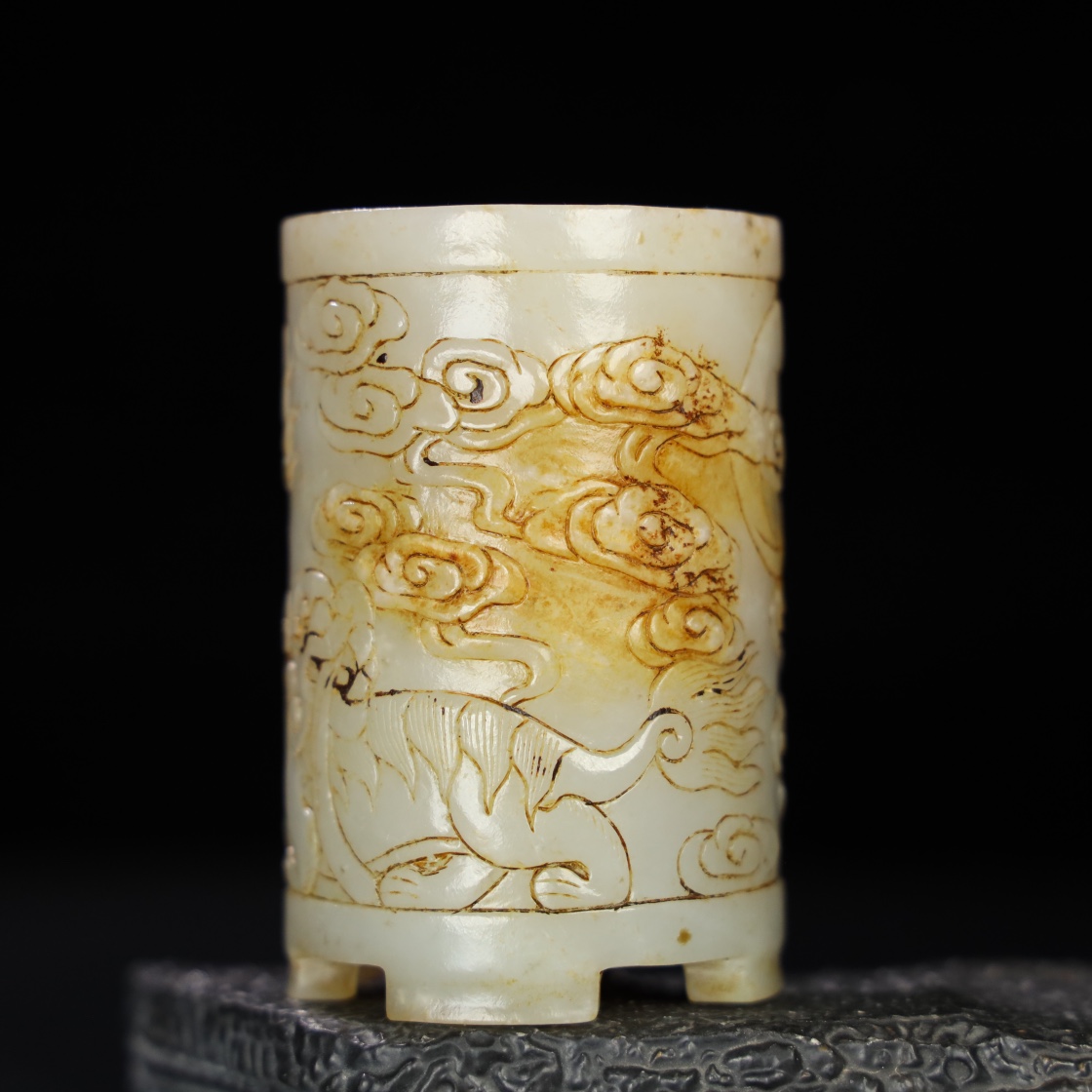 Chinese Natural Jade Carved Pen Holder