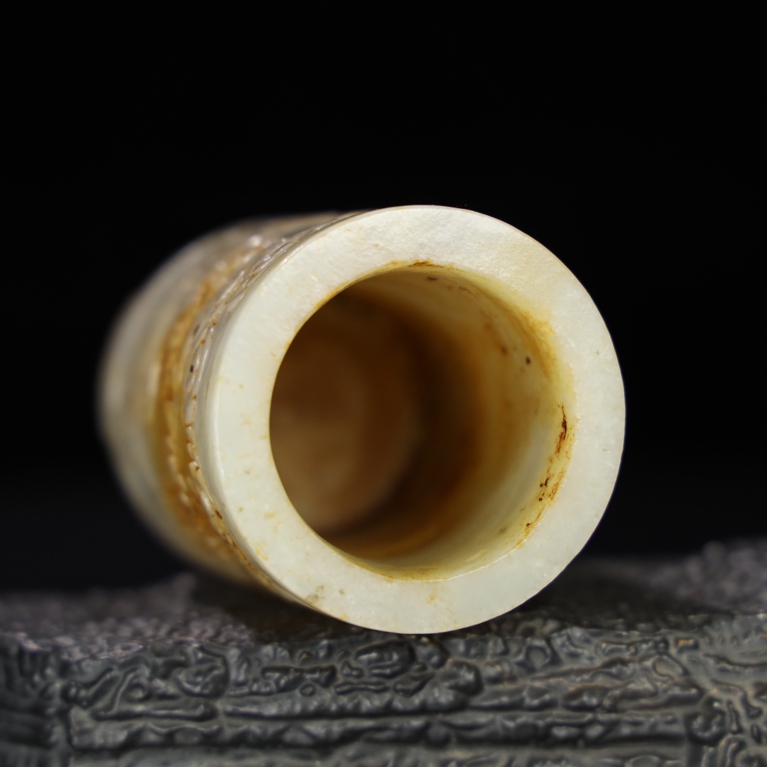Chinese Natural Jade Carved Pen Holder