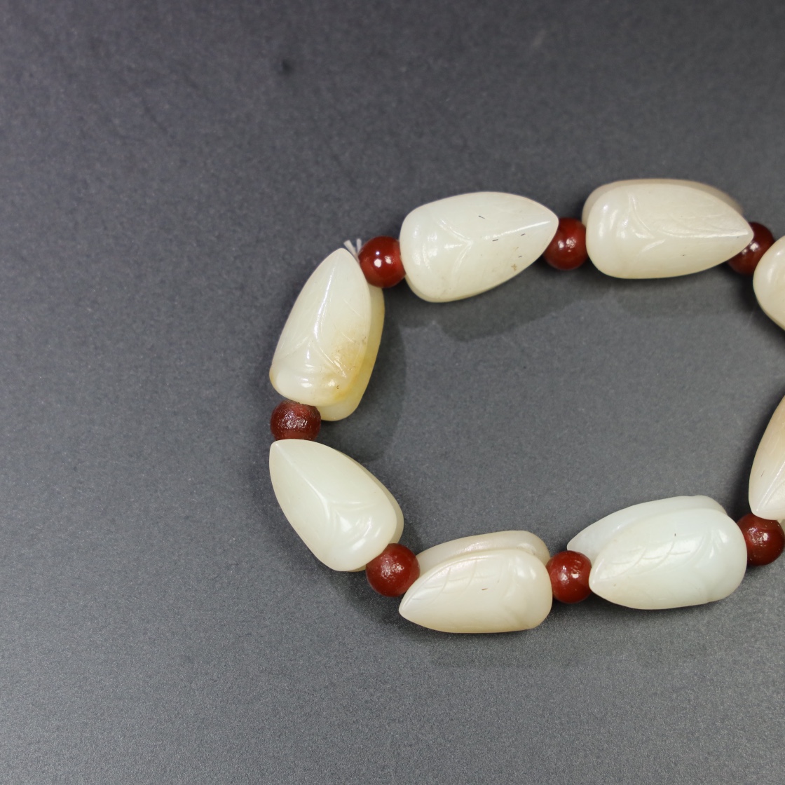 Chinese Natural Jade Carved Cicada Bracelet