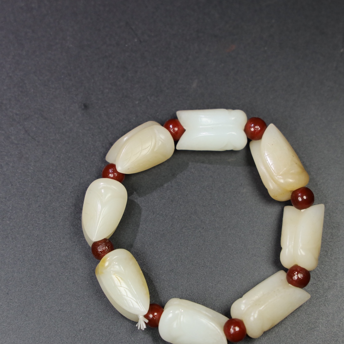 Chinese Natural Jade Carved Cicada Bracelet