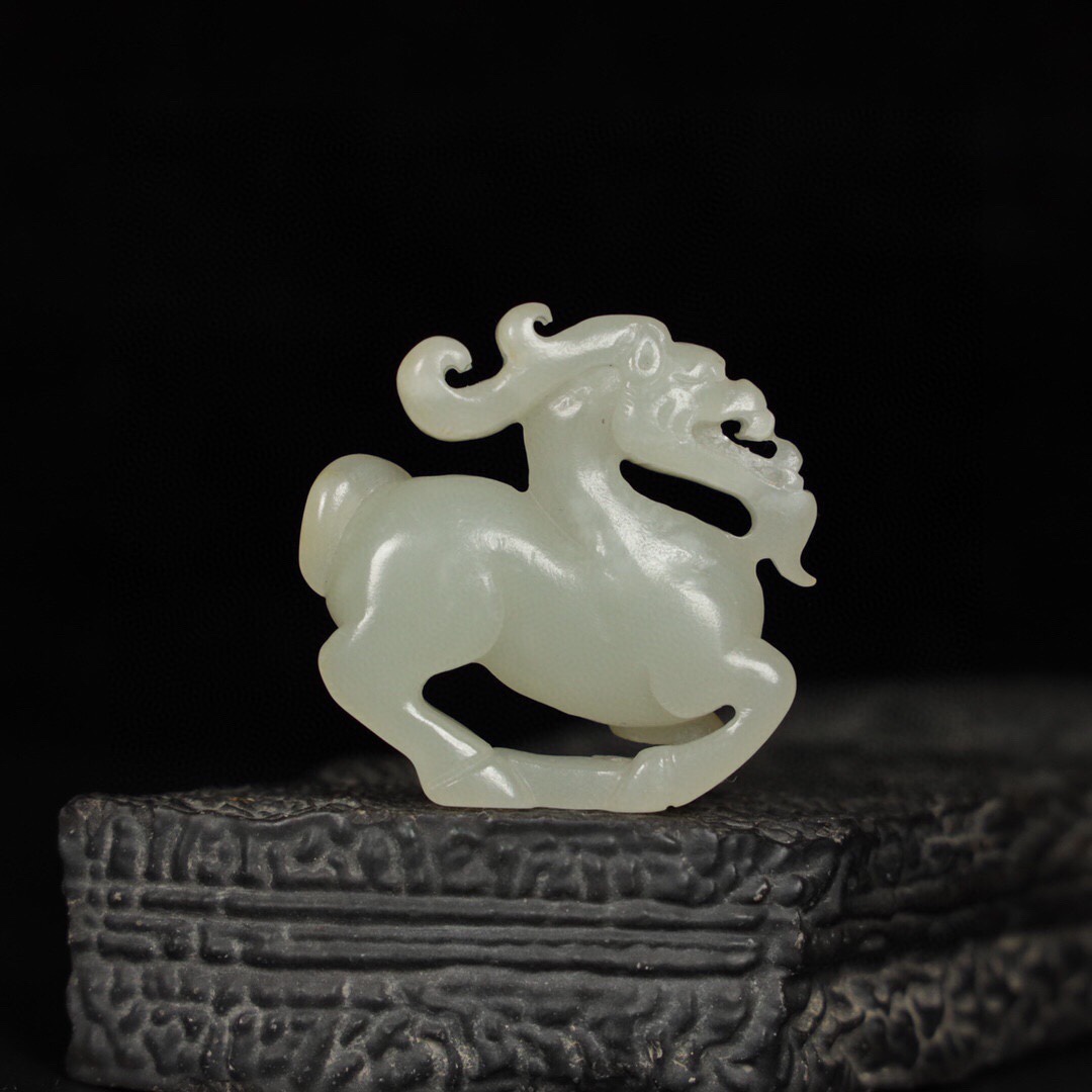 Chinese Natural Jade Carved Dragon Handles