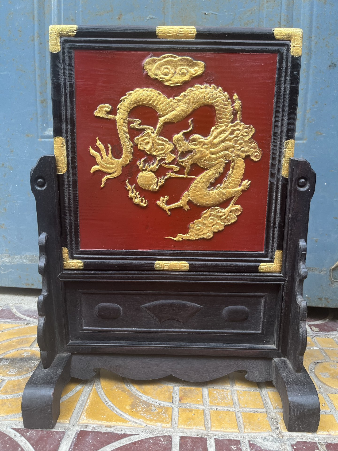 Qing Dynasty Rosewood red and Golden Dragon Pattern wood carving Screen