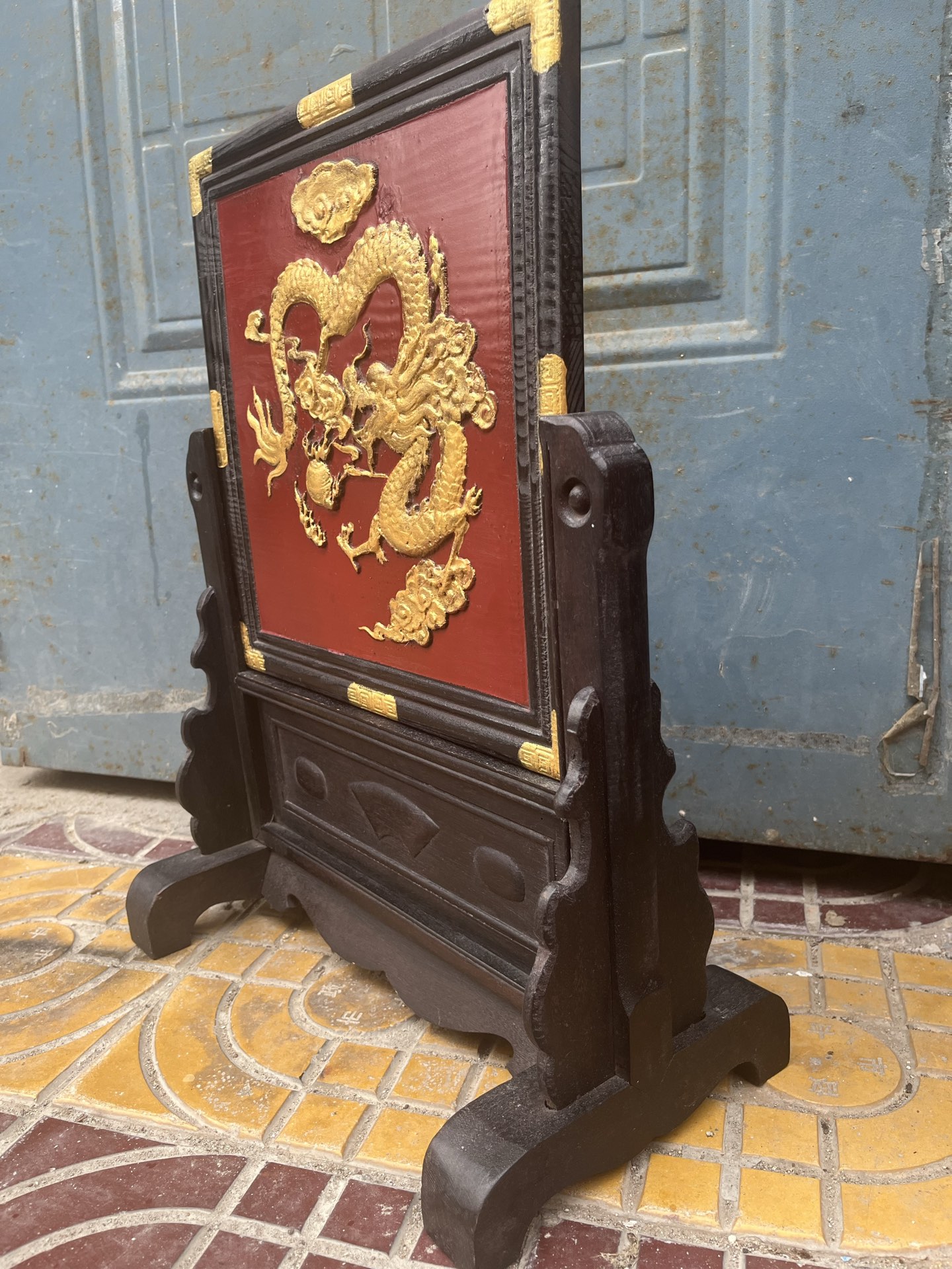 Qing Dynasty Rosewood red and Golden Dragon Pattern wood carving Screen