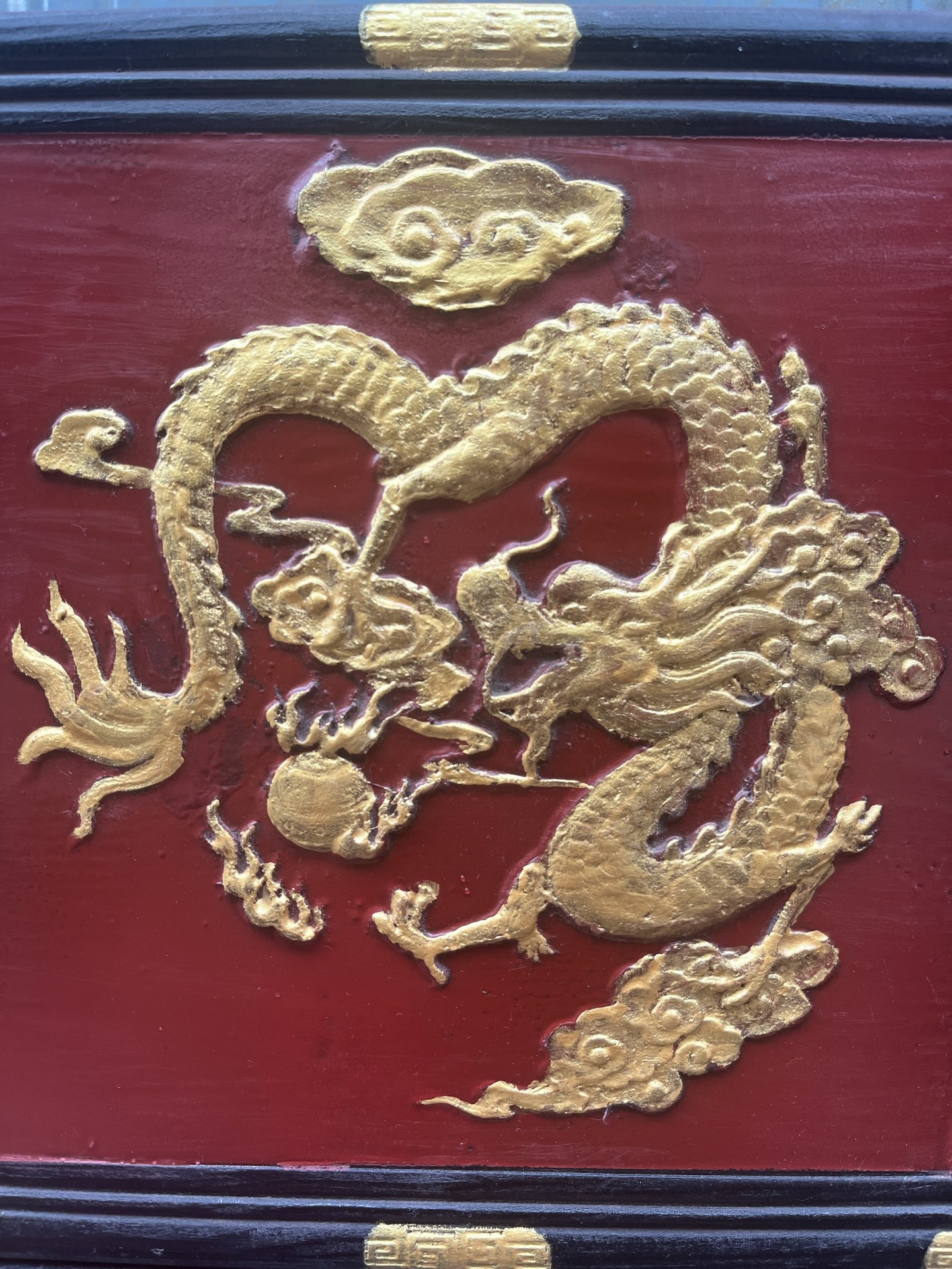 Qing Dynasty Rosewood red and Golden Dragon Pattern wood carving Screen