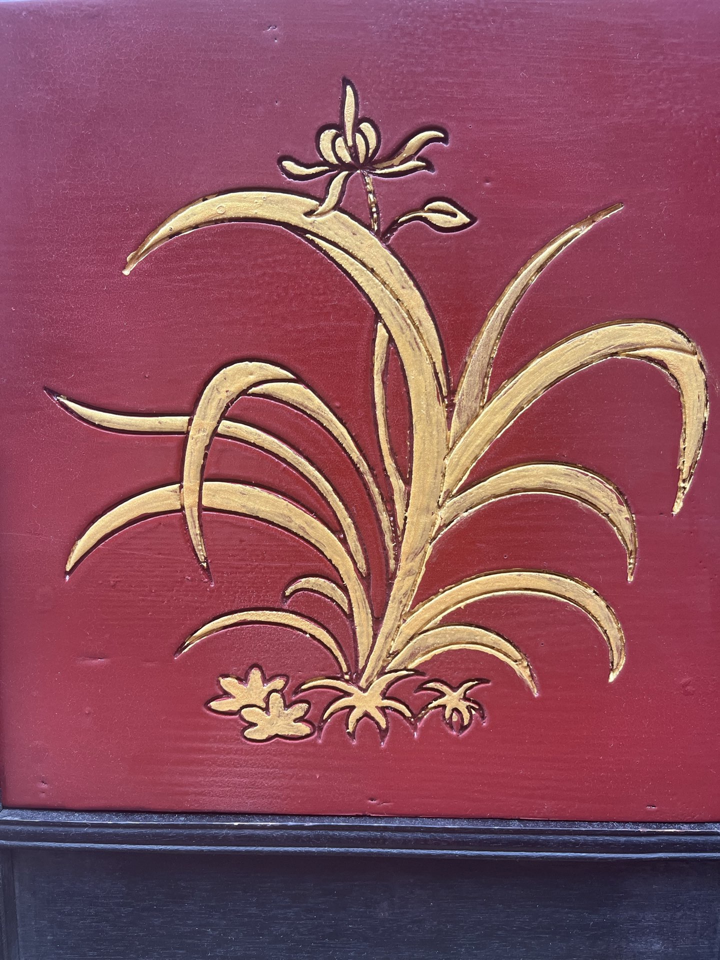Qing Dynasty Rosewood red and Golden Dragon Pattern wood carving Screen