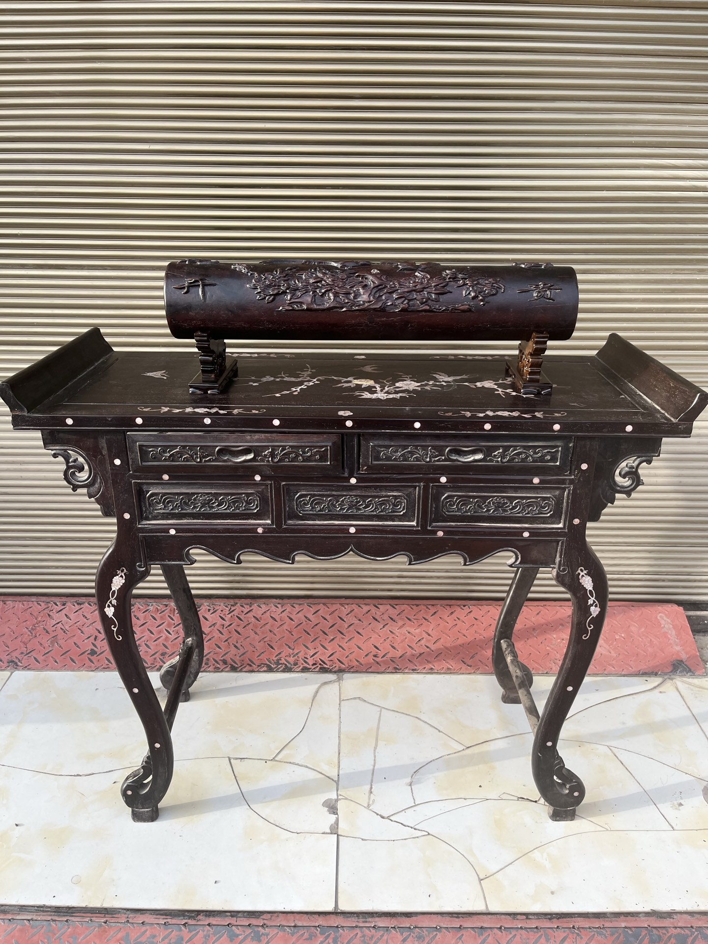 Qing Dynasty Rosewood covered with Venus ox hair pattern smooth polishing colored shell case