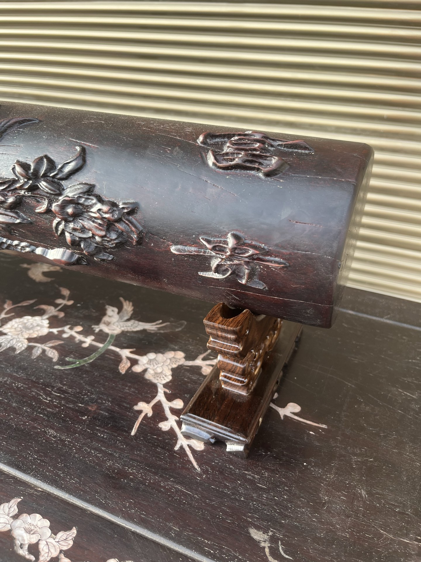 Qing Dynasty Rosewood covered with Venus ox hair pattern smooth polishing colored shell case
