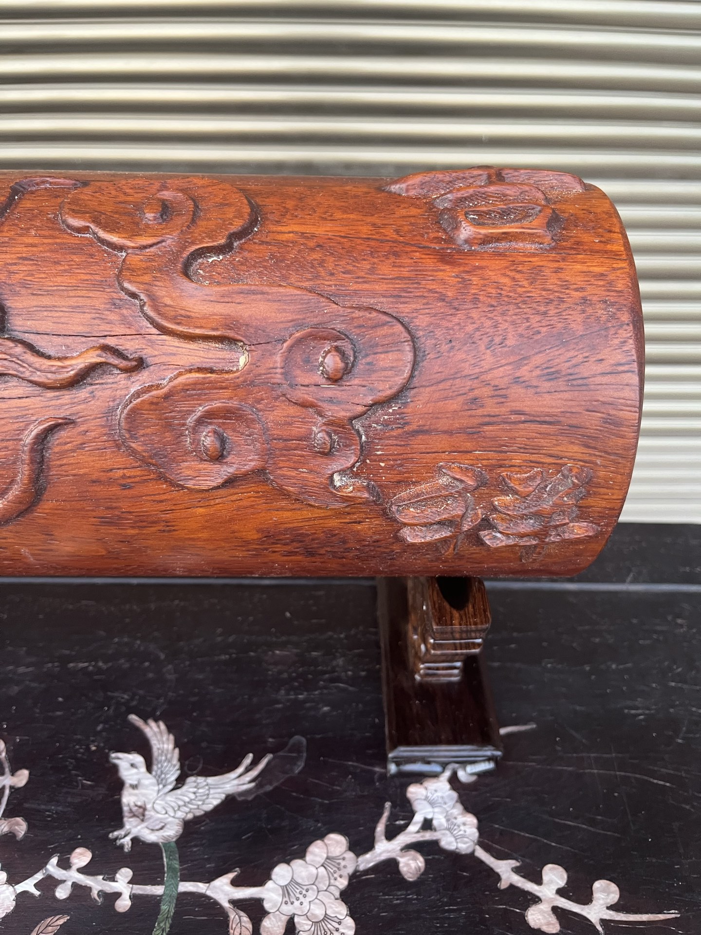 Qing Dynasty Rosewood covered with Venus ox hair pattern smooth polishing colored shell case