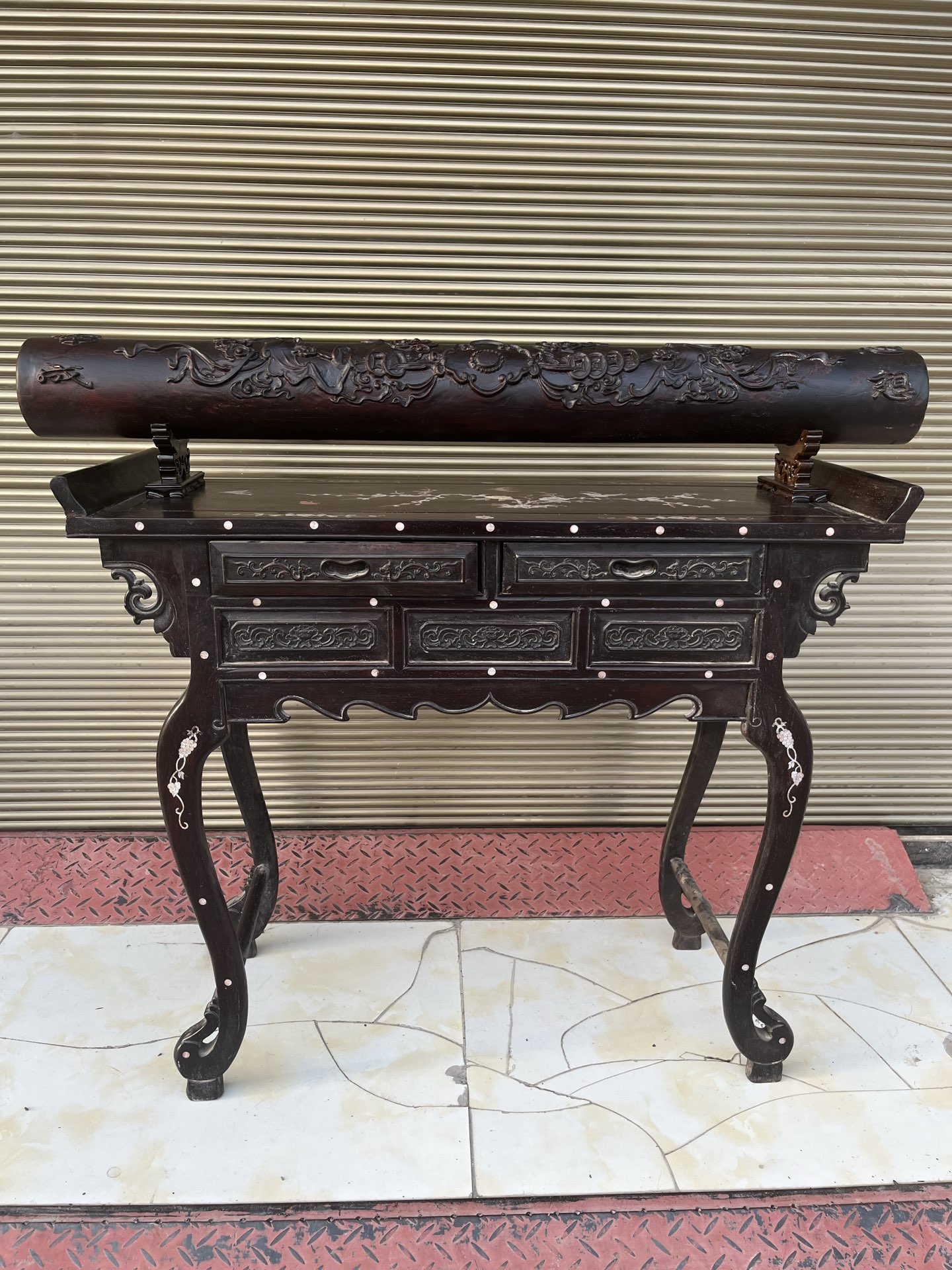 Qing Dynasty Rosewood covered with Venus ox hair pattern smooth polishing colored shell case