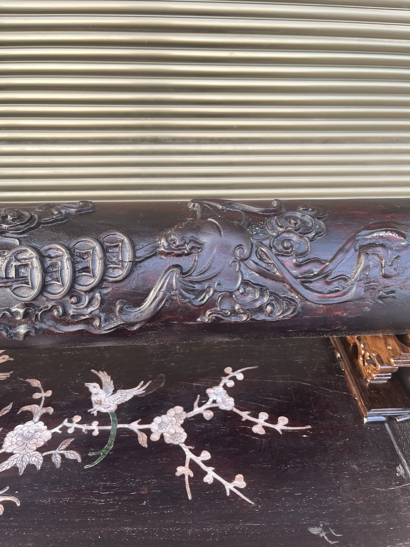 Qing Dynasty Rosewood covered with Venus ox hair pattern smooth polishing colored shell case