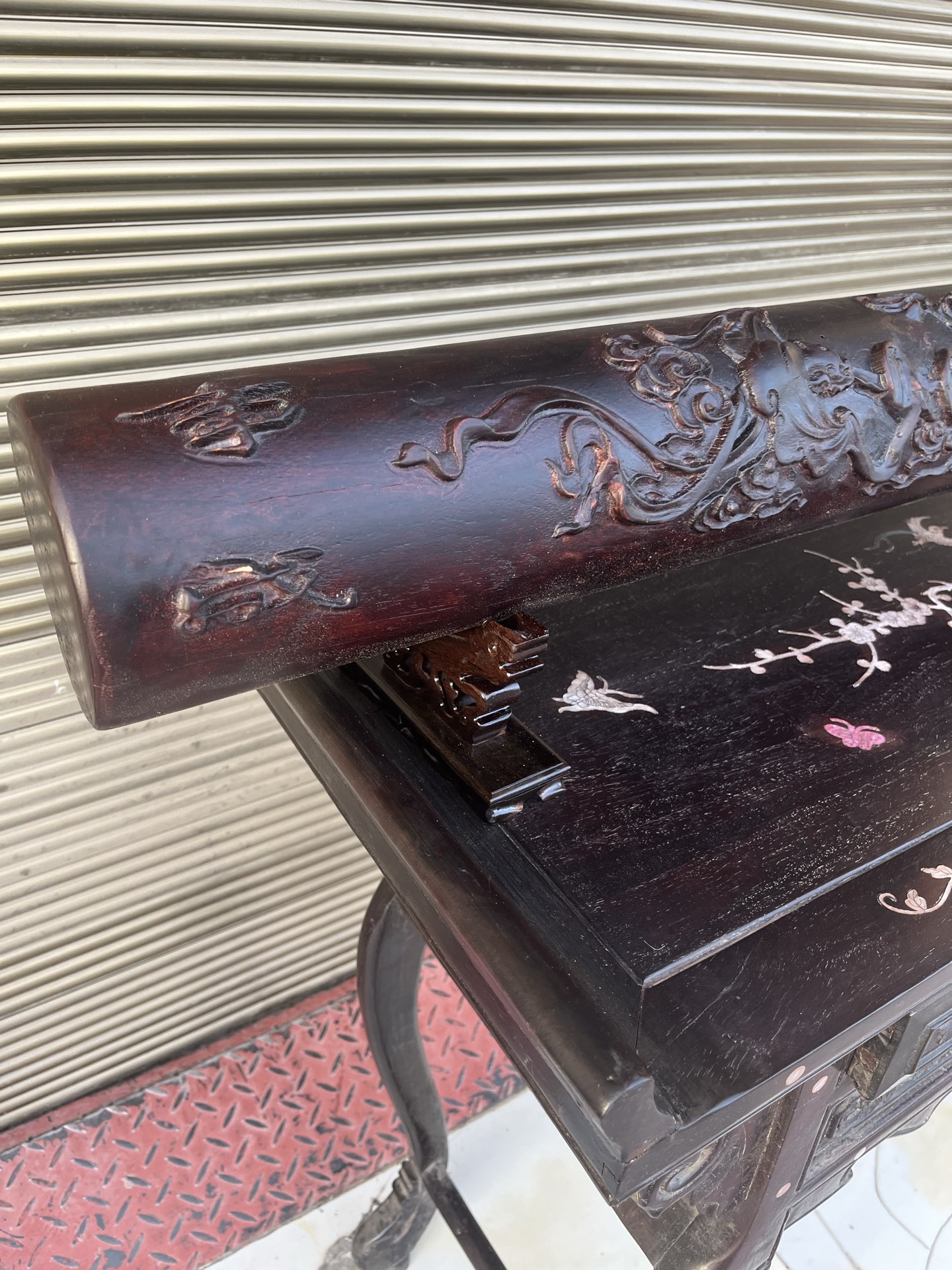 Qing Dynasty Rosewood covered with Venus ox hair pattern smooth polishing colored shell case