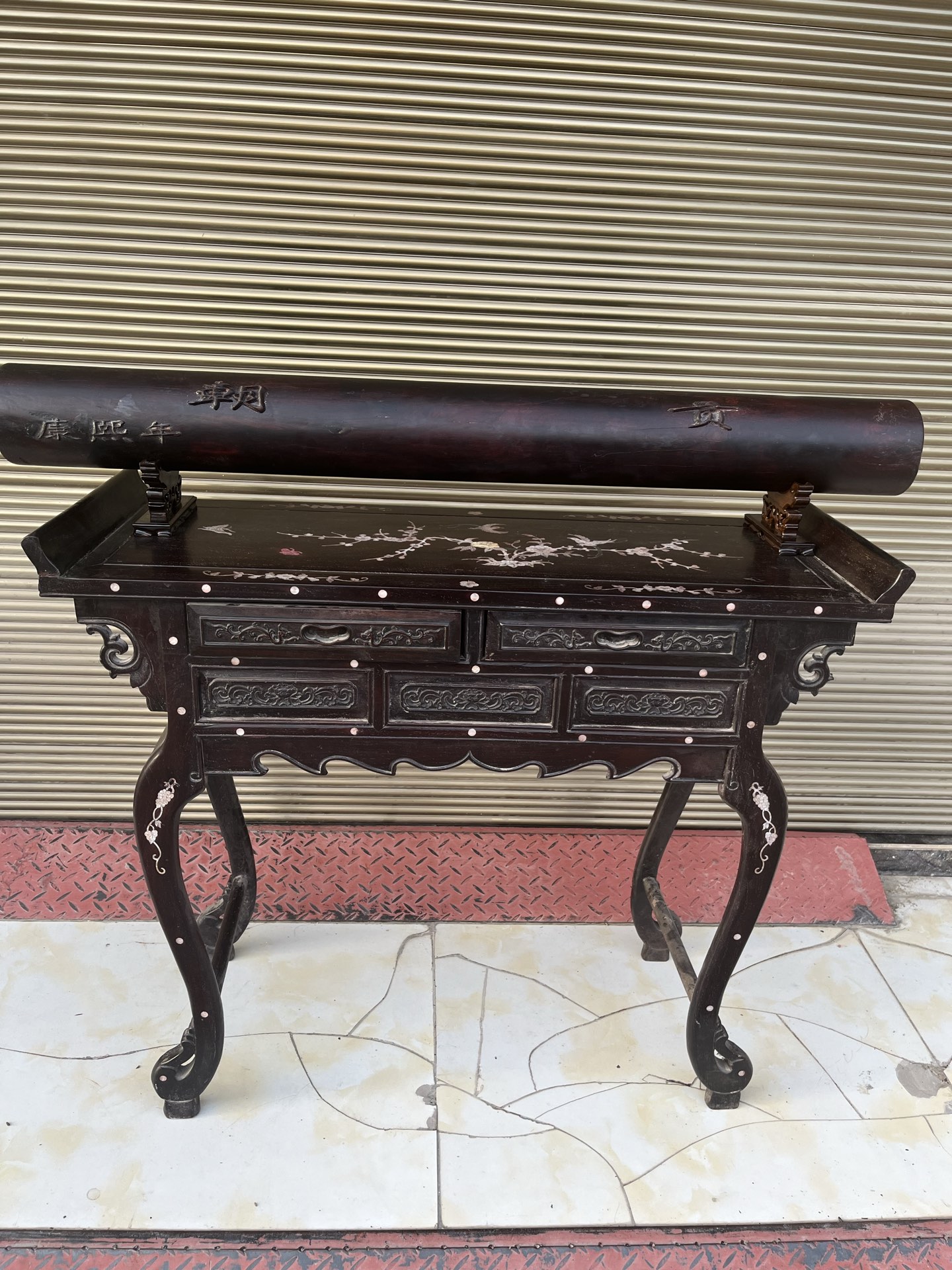 Qing Dynasty Rosewood covered with Venus ox hair pattern smooth polishing colored shell case