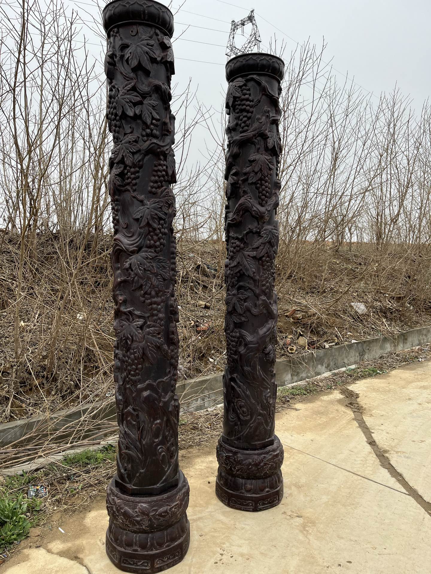Qing Dynasty Sandalwood high-relief sculptures rising steadily pair pillars