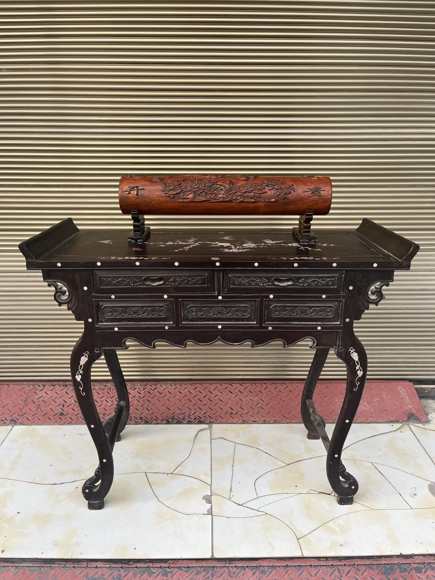 Qing Dynasty Rosewood covered with Venus ox hair pattern smooth polishing colored shell case