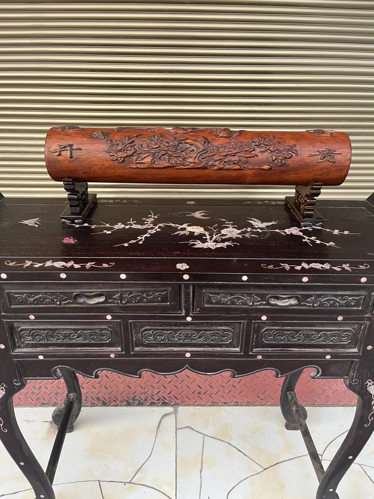 Qing Dynasty Rosewood covered with Venus ox hair pattern smooth polishing colored shell case