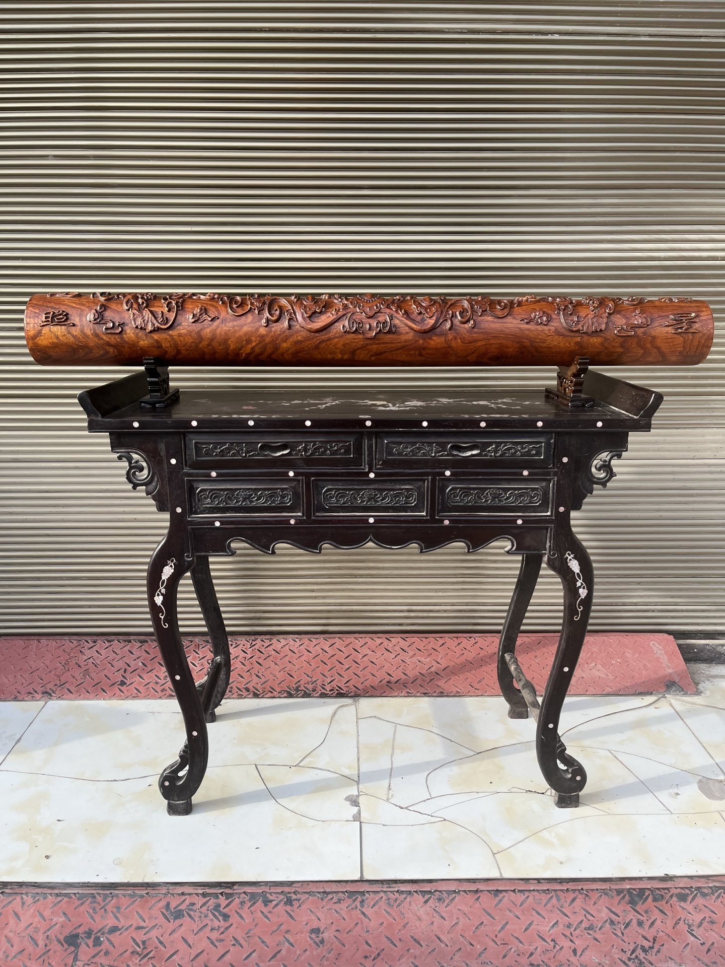 Qing Dynasty Rosewood covered with Venus ox hair pattern smooth polishing colored shell case