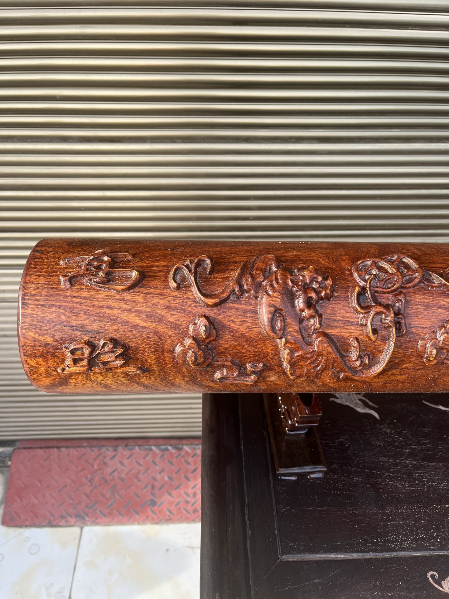 Qing Dynasty Rosewood covered with Venus ox hair pattern smooth polishing colored shell case