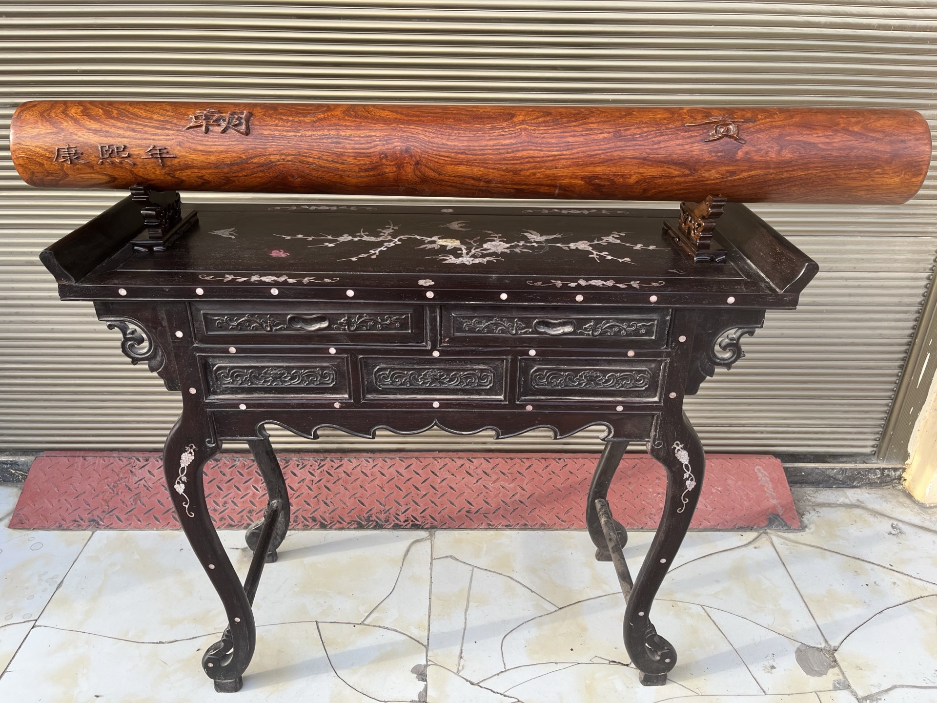 Qing Dynasty Rosewood covered with Venus ox hair pattern smooth polishing colored shell case