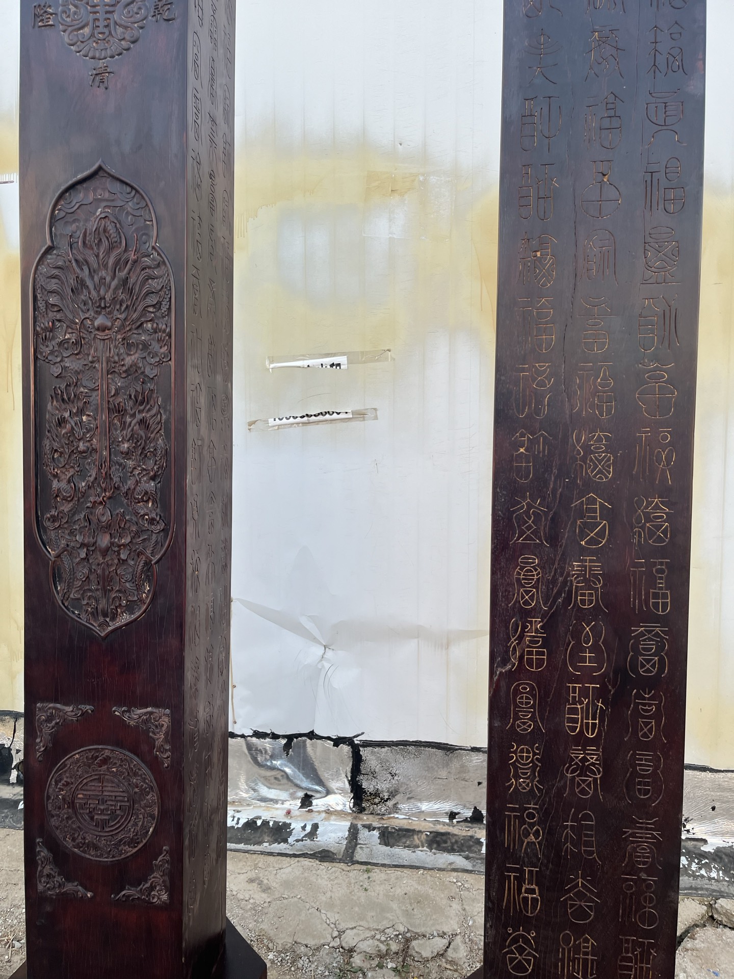 Qing Dynasty Sandalwood octagonal hand-carved pillars