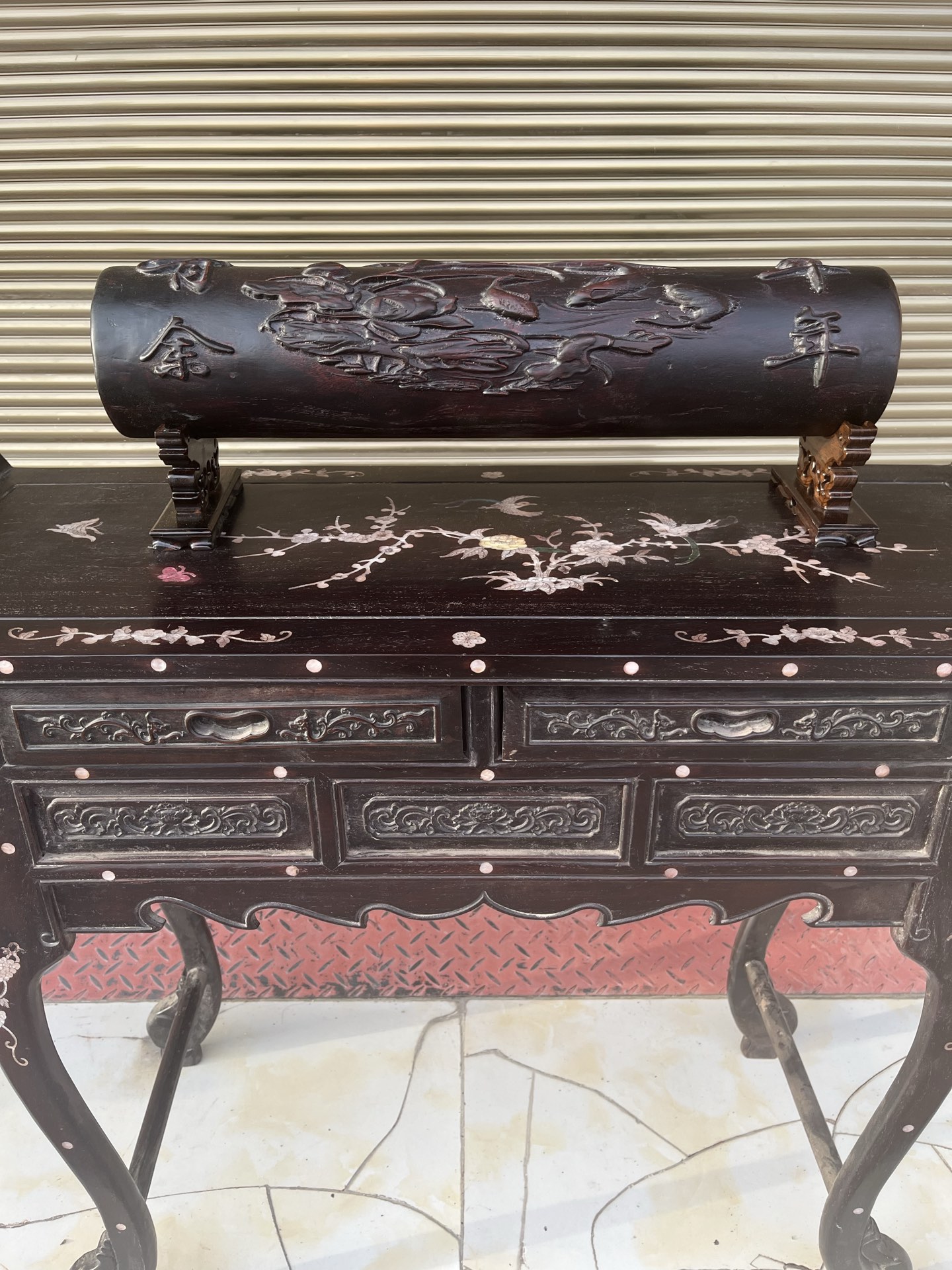 Qing Dynasty Rosewood covered with Venus ox hair pattern smooth polishing colored shell case