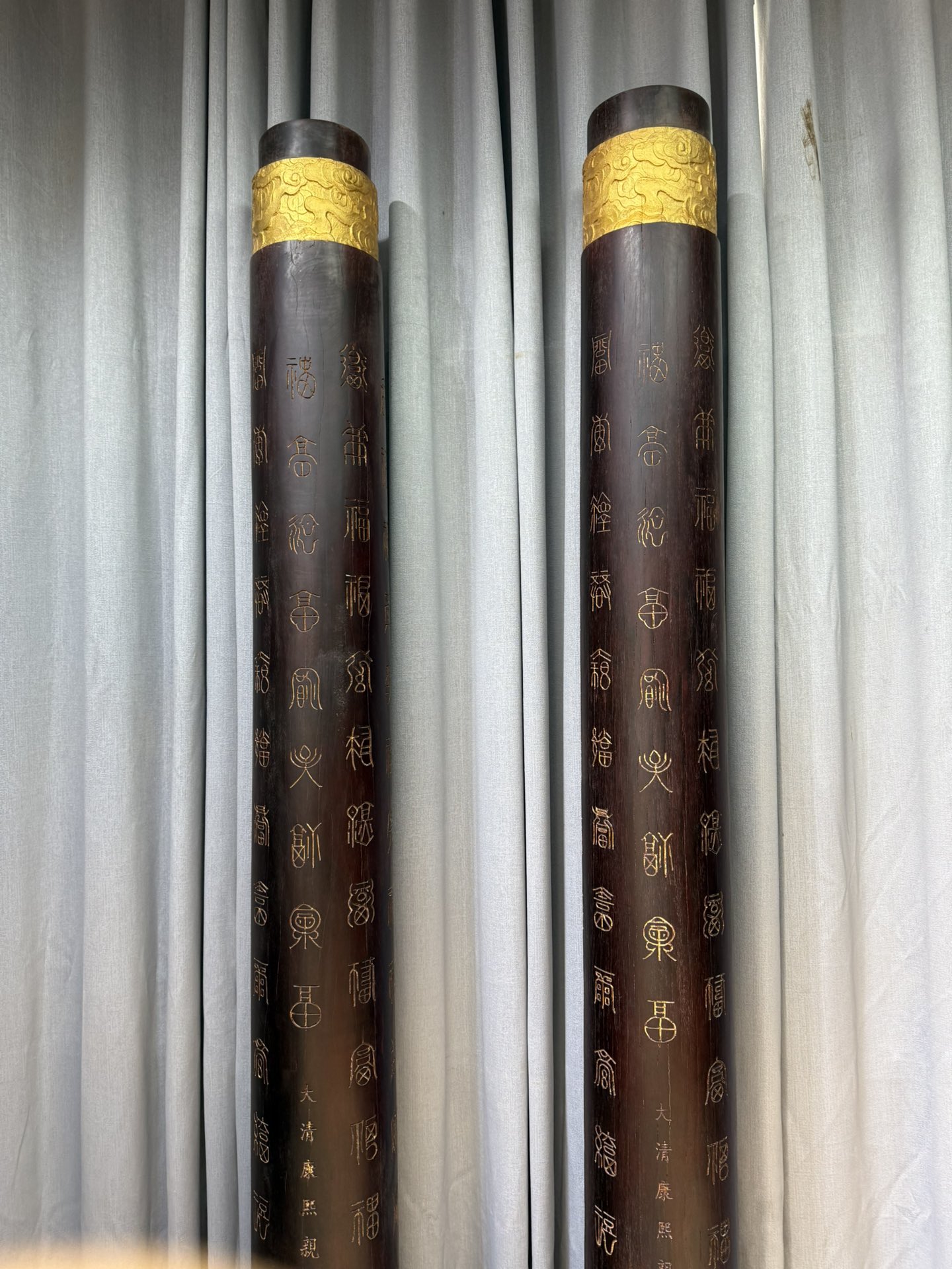 Qing Dynasty Sandalwood clouds and gold-painted hundred blessing pair pillars