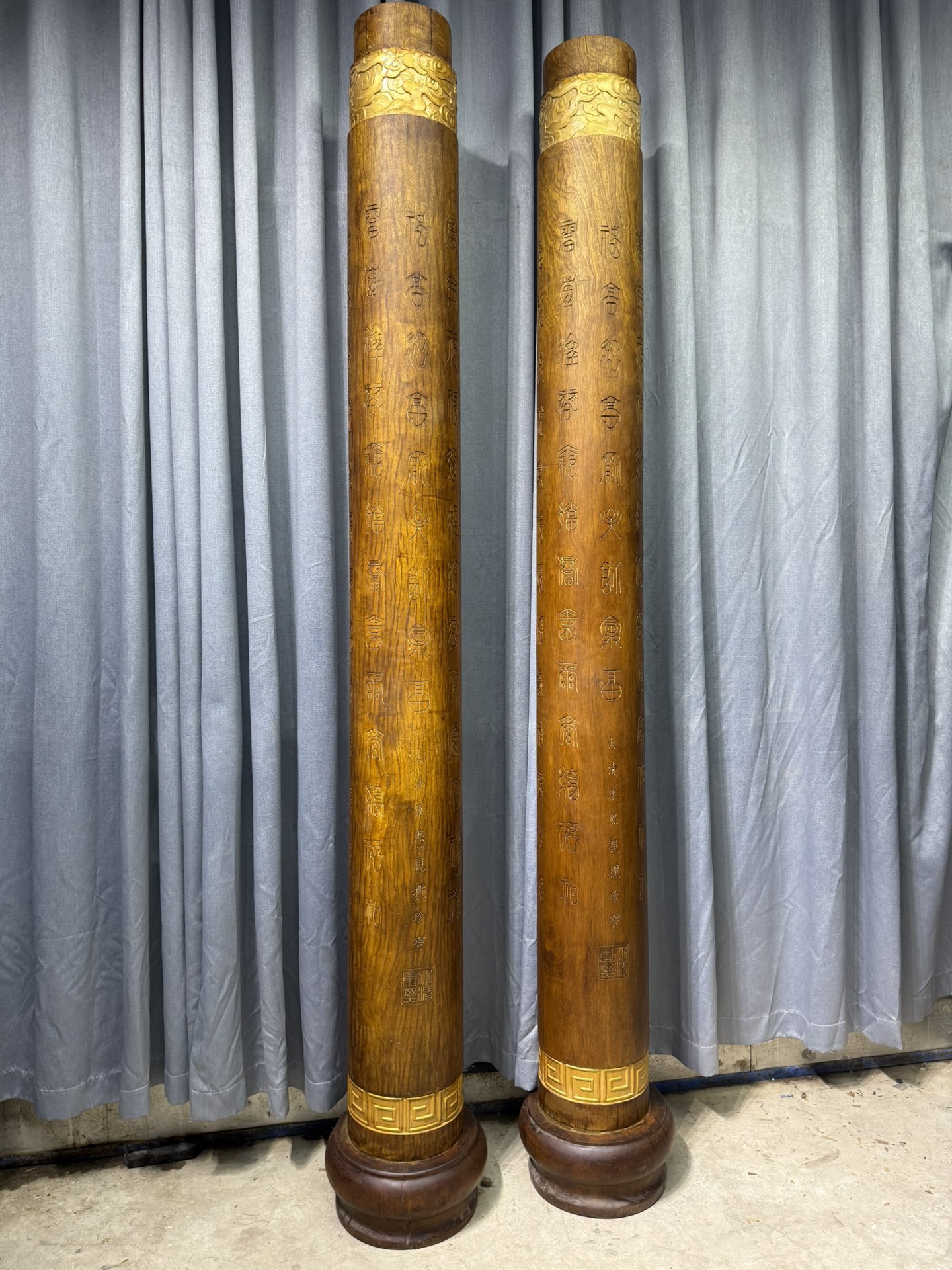 Qing Dynasty Rosewood gold-painted clouds and hundred blessing Pair pillars