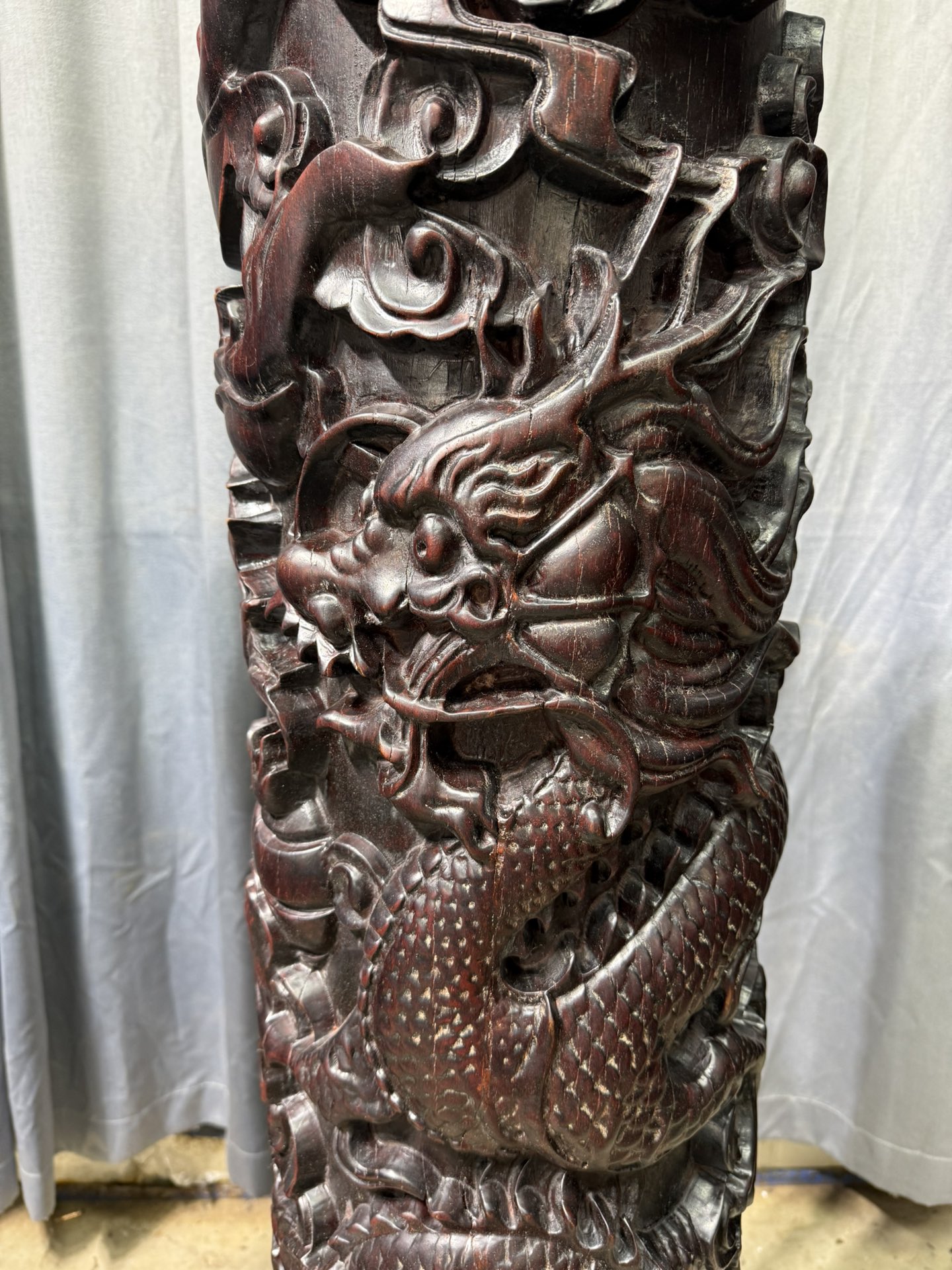 Qing Dynasty Rosewood carving dragon and phoenix pattern Feng Shui pillar
