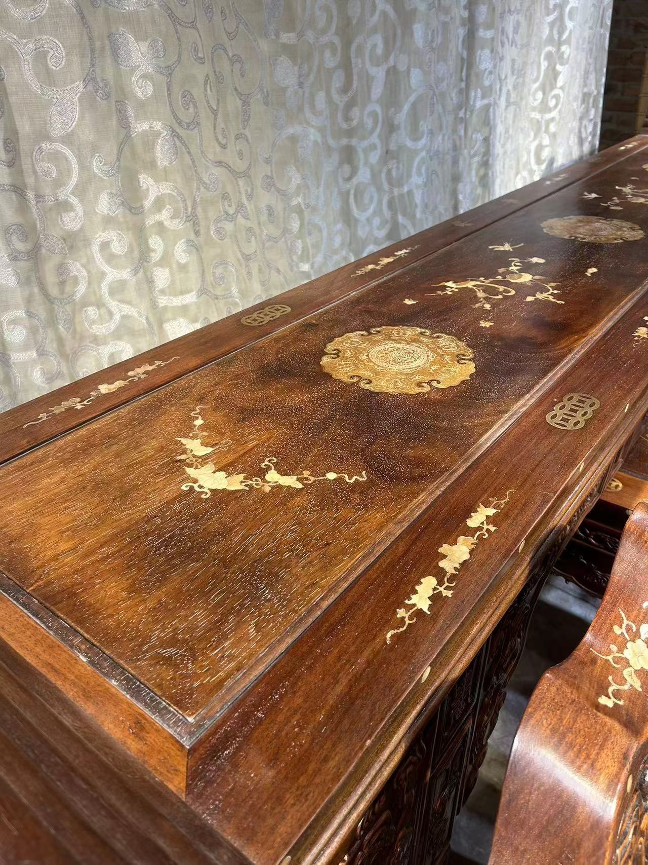 Qing Dynasty Rosewood inlaid high-quality shells and copper-clad nave Six-piece set Tables Chair