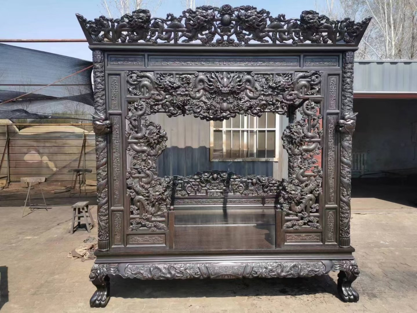 Qing Dynasty Red Sandalwood traditional mortise-and-tenon structure eight-step dragon pattern bed