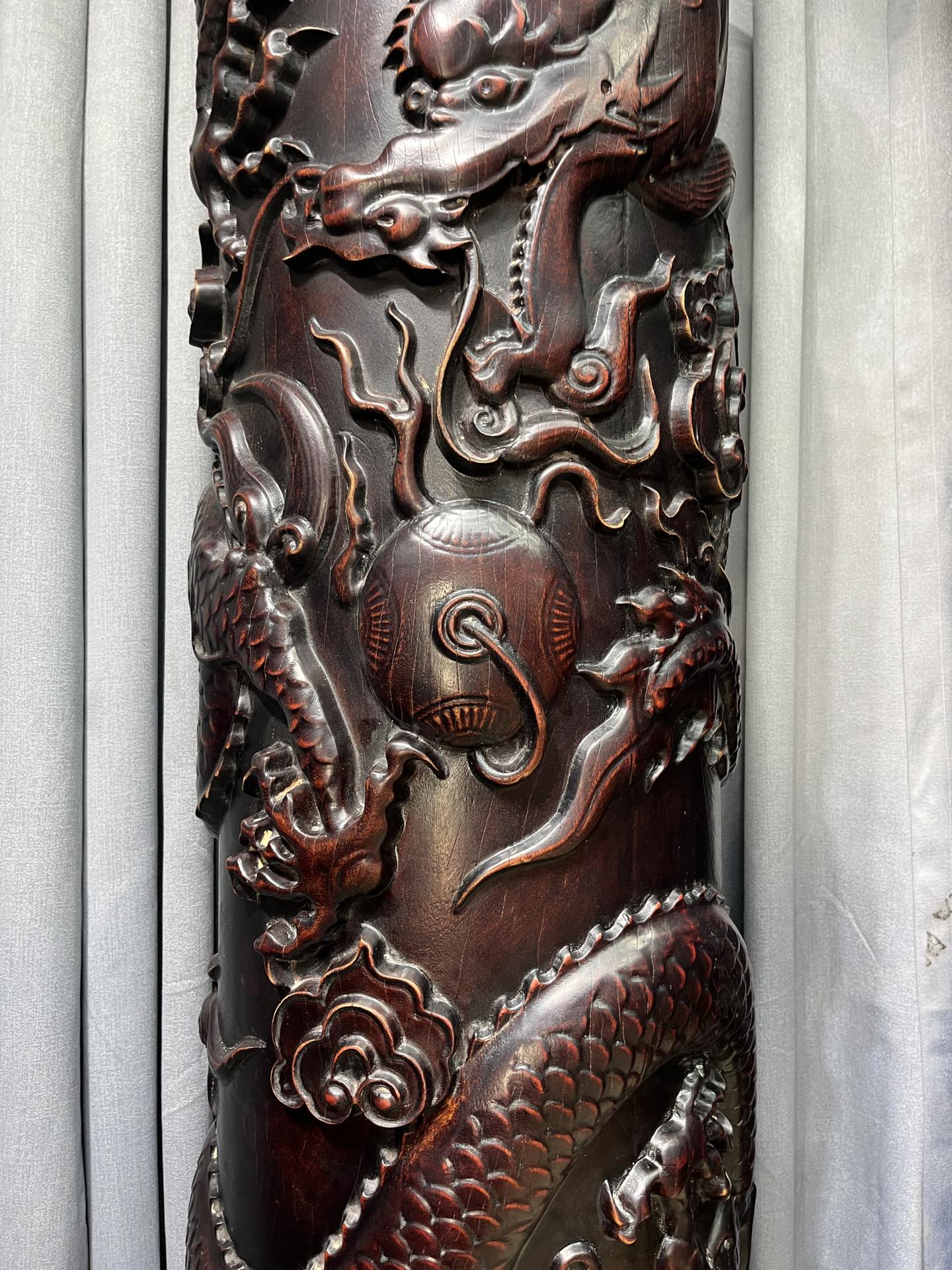 Qing Dynasty Sandalwood dragon pattern carvings pair relief pillars