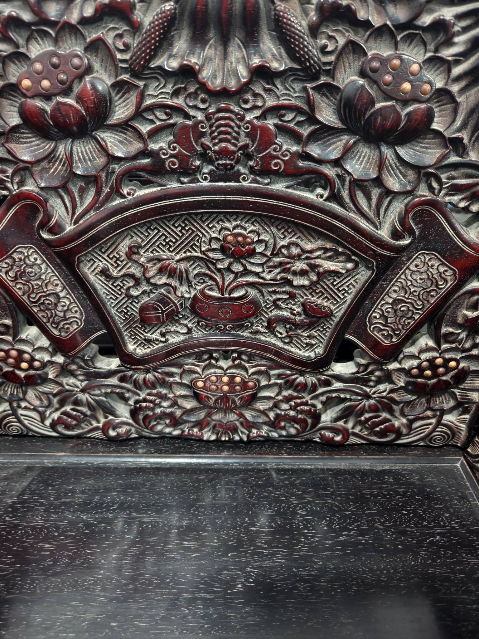 Qing Dynasty Rosewood curved hand Flower lotus pattern Ten-piece set Tables and Chair