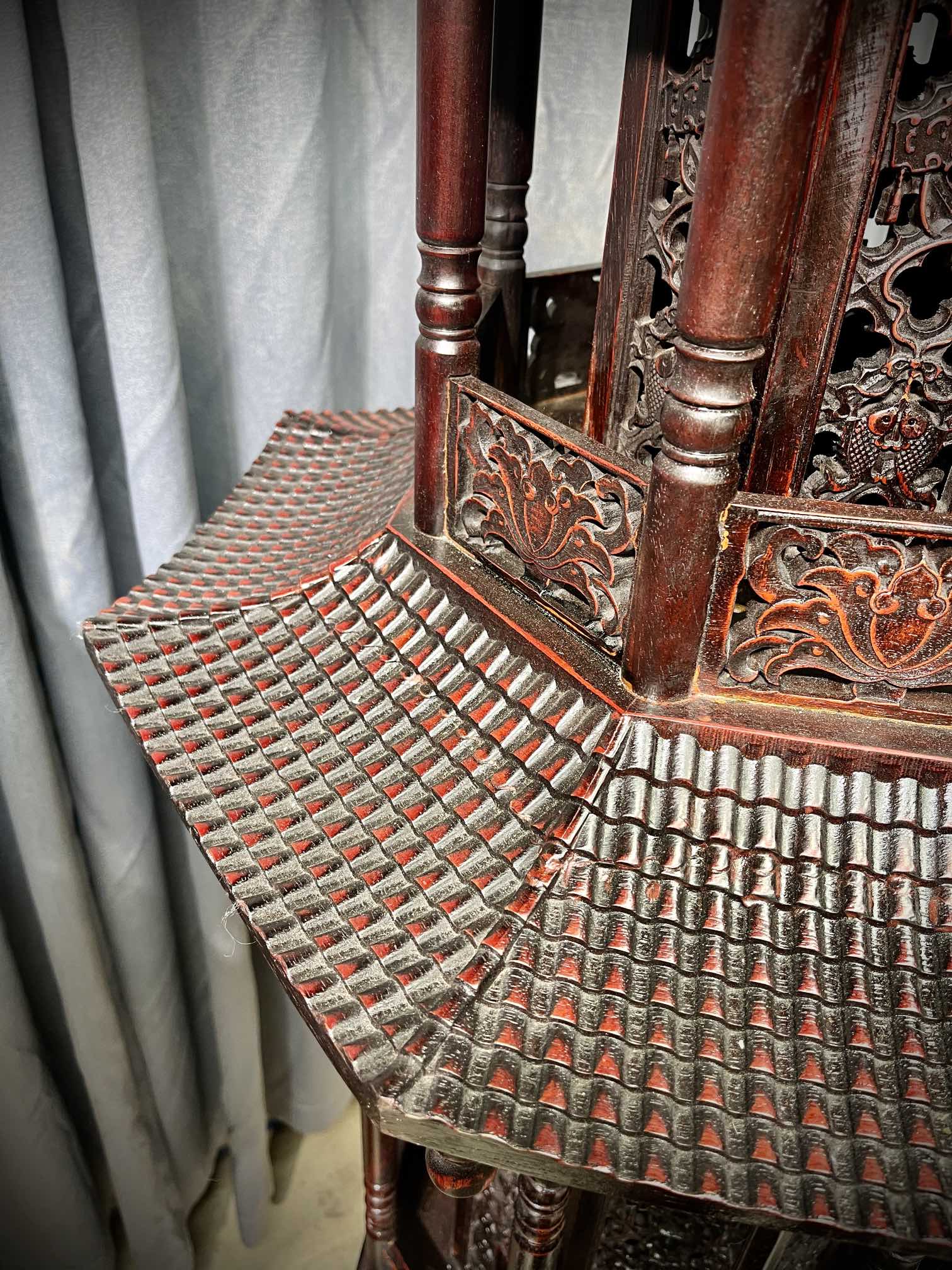 Qing Dynasty Red Sandalwood palace pair lanterns