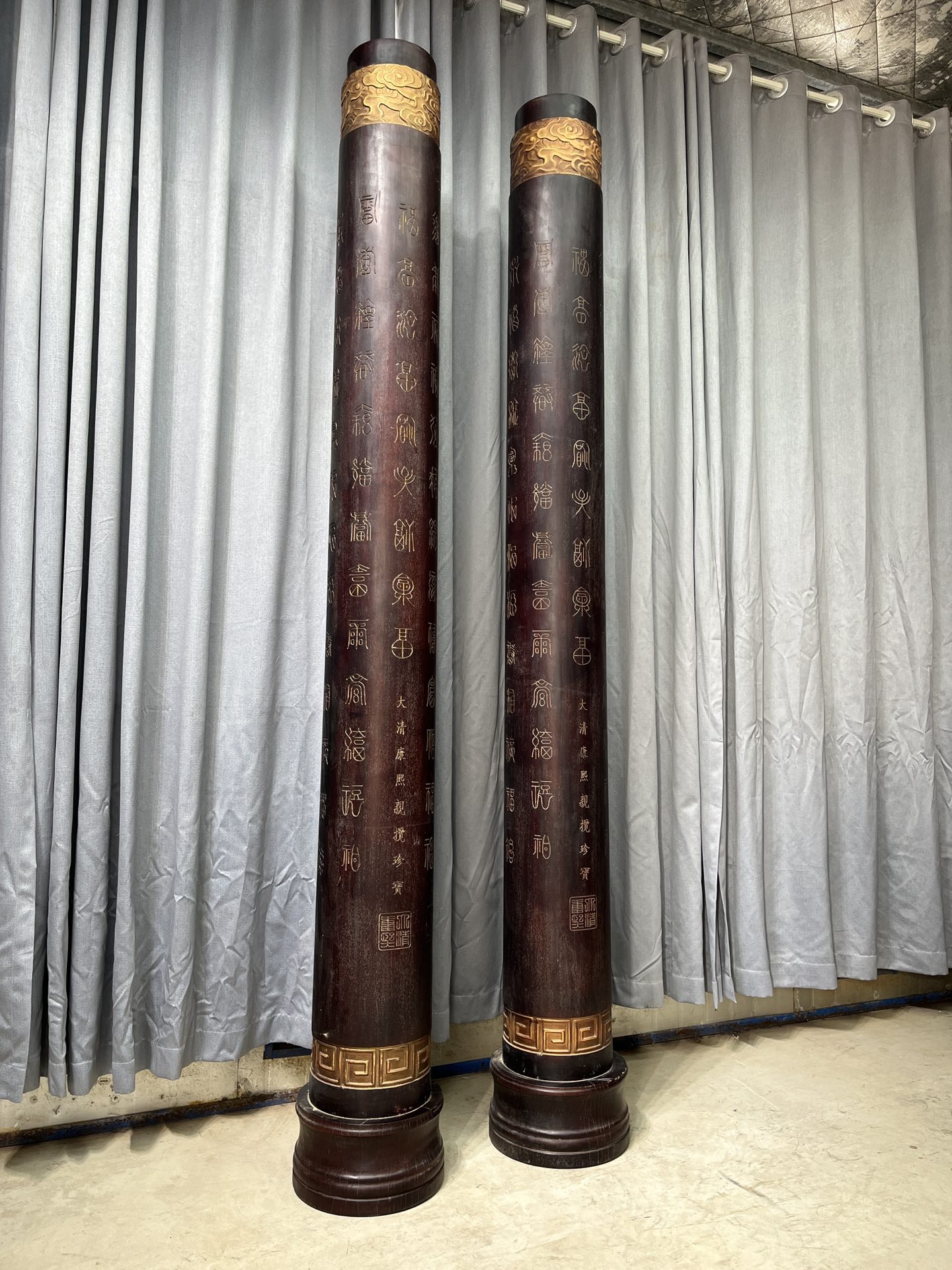 Qing Dynasty Sandalwood gold-painted hundred blessing and clouds pattern pillars