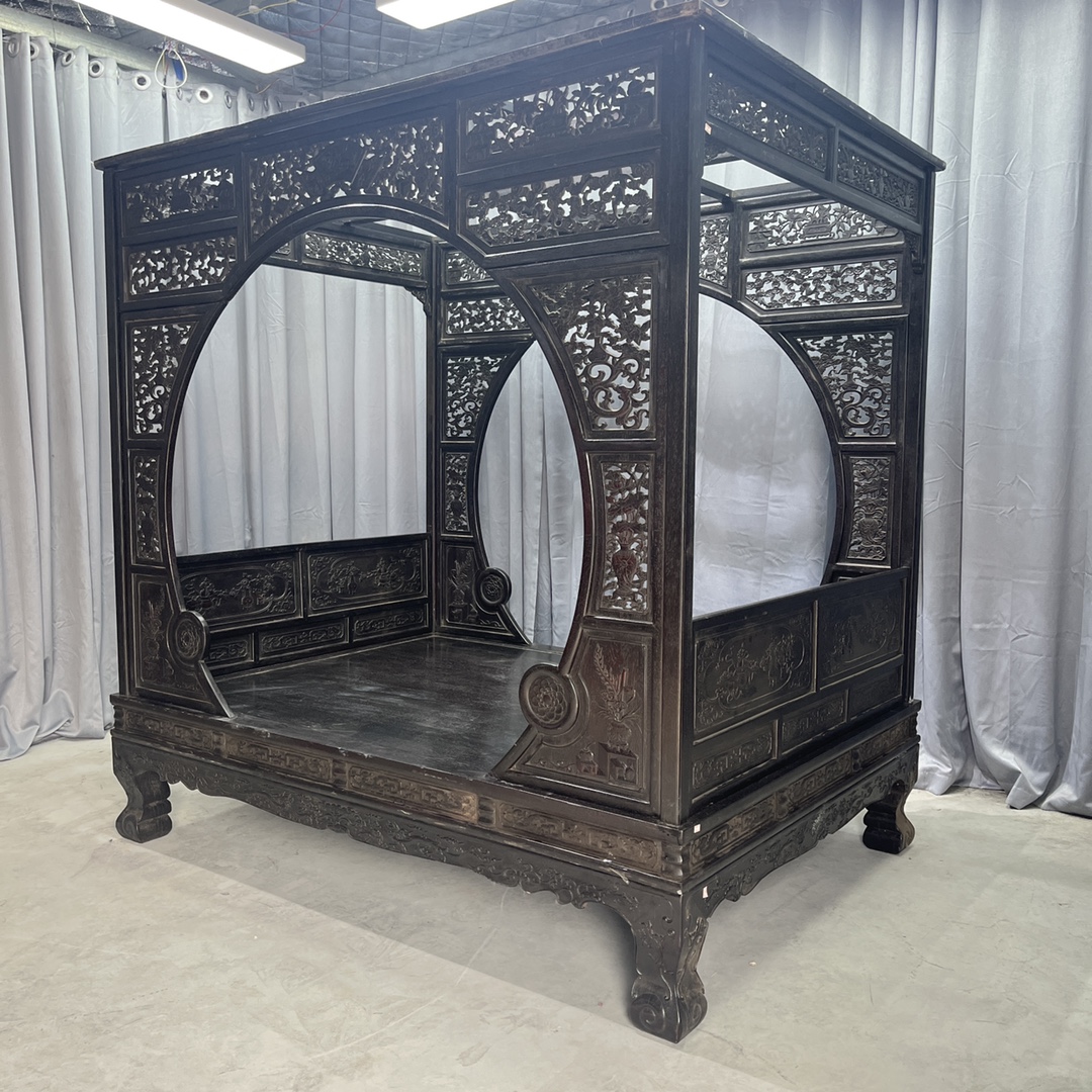 Qing Dynasty Red Sandalwood mandarin vase frame pattern bed